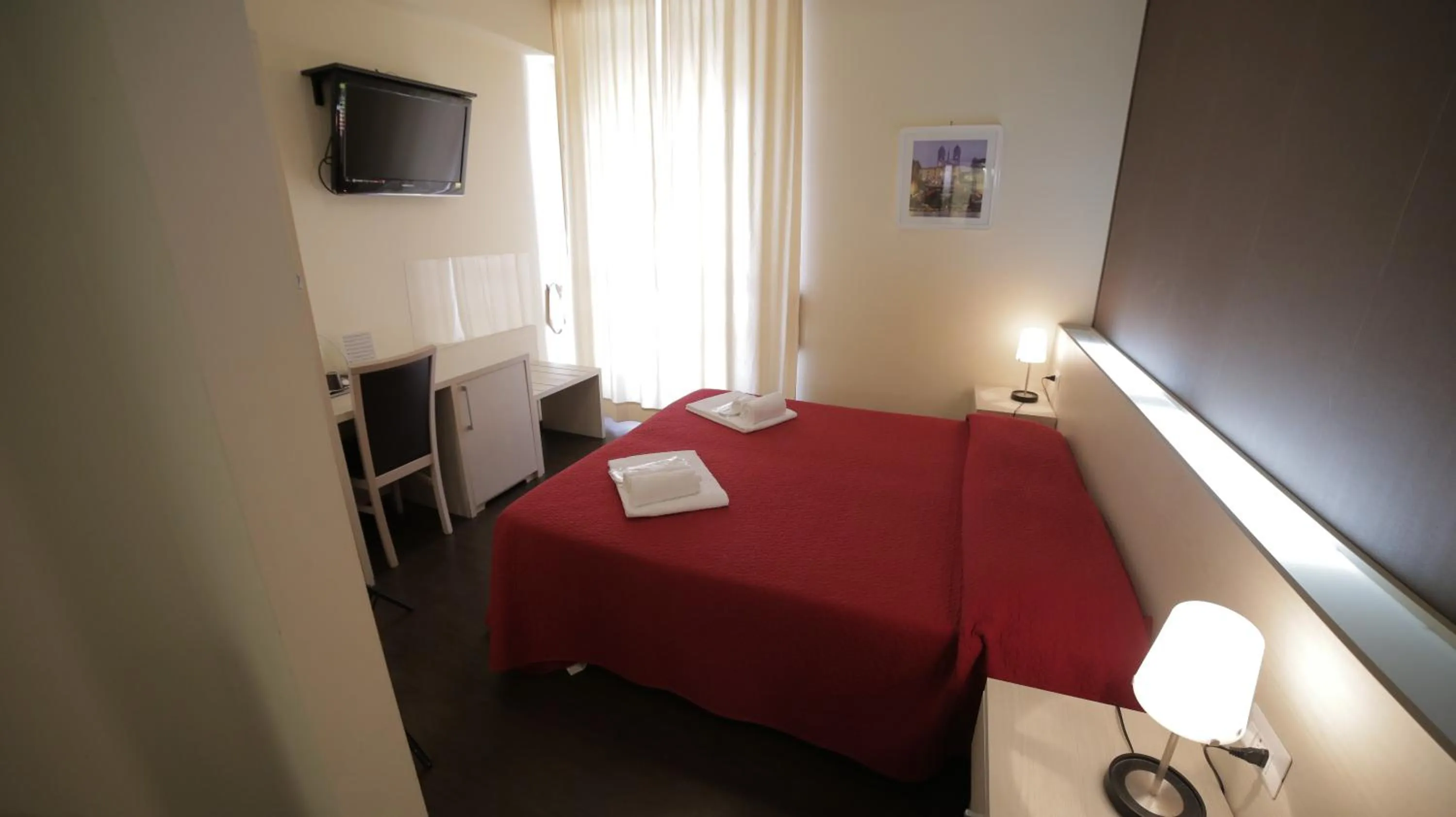 Photo of the whole room, Bed in Rome Vatican Suite