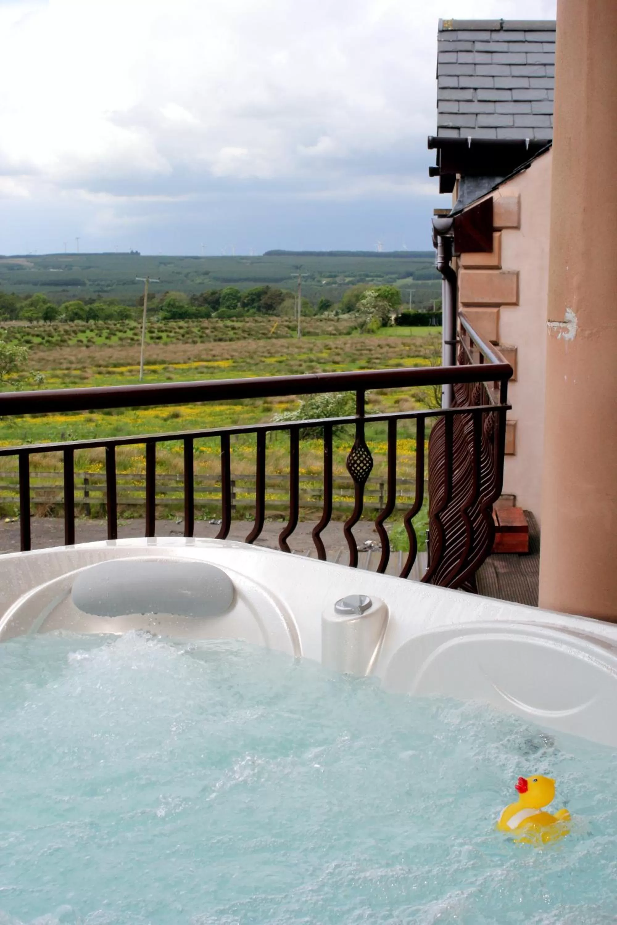 Hot Tub in Backbrae House B&B
