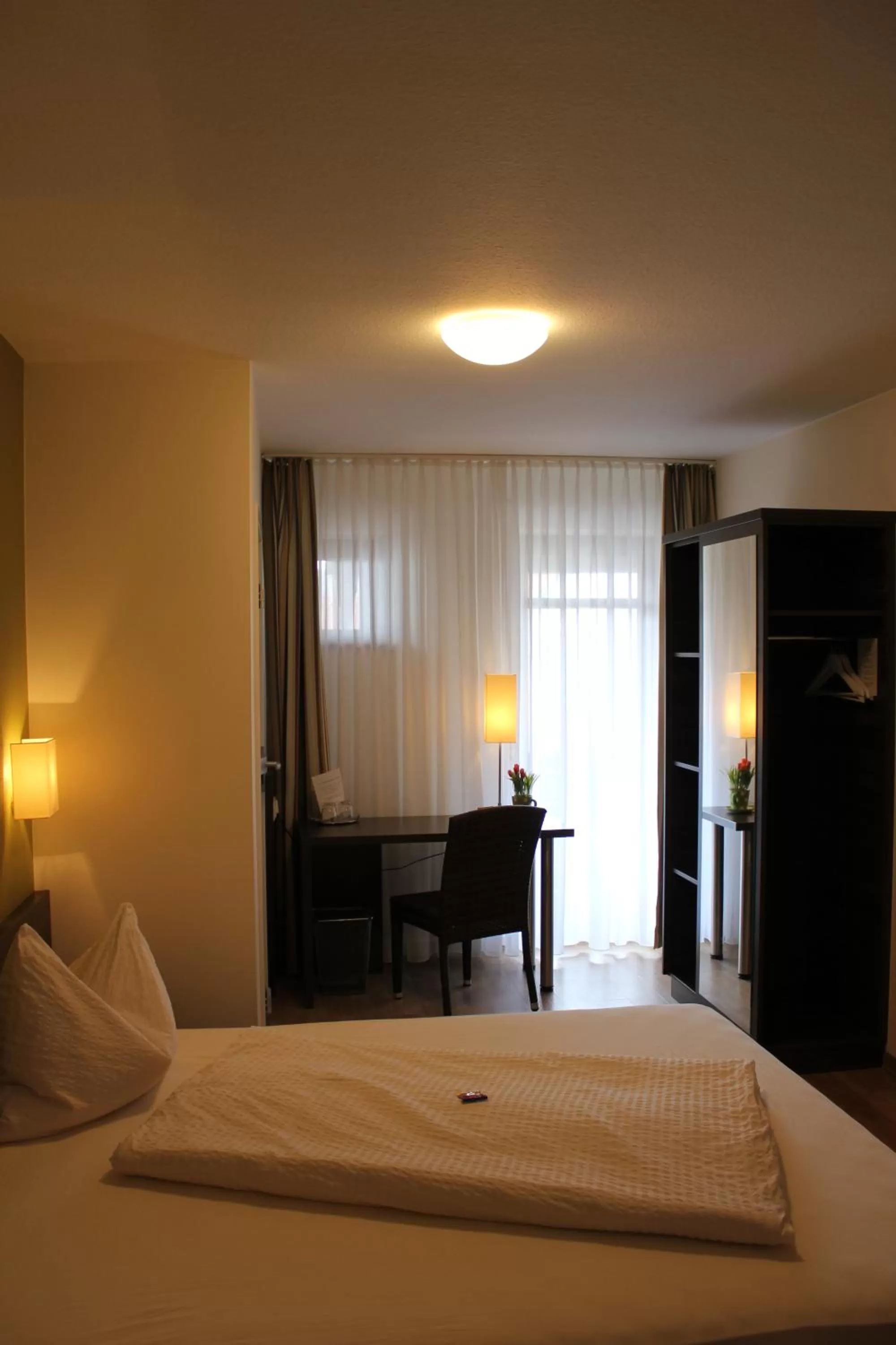 Photo of the whole room, Bed in Gasthof Weißes Roß