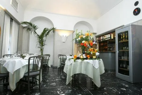 Restaurant/places to eat in Hotel Due Mondi
