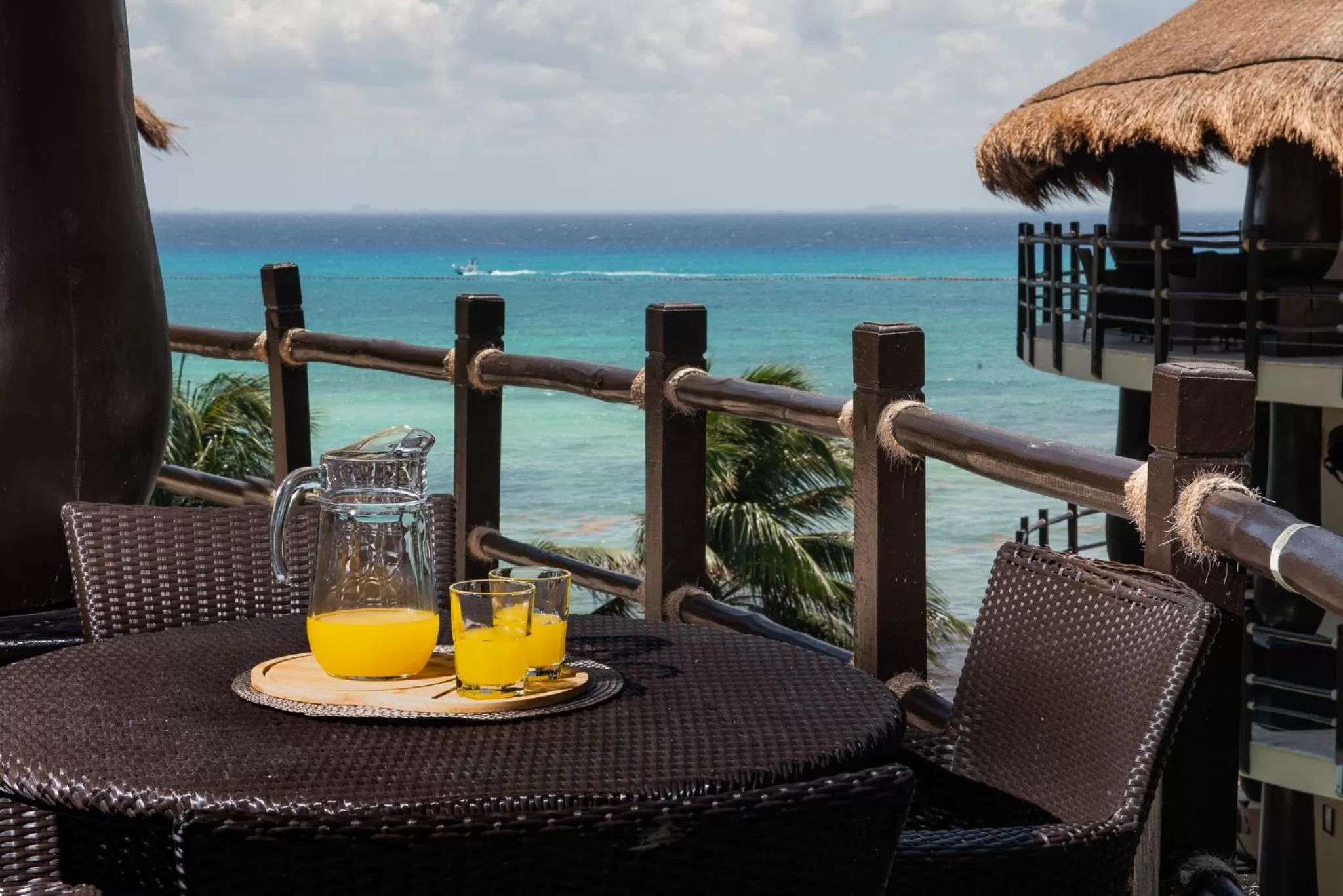 Balcony/Terrace in El Taj Oceanfront and Beachside Condo Hotel