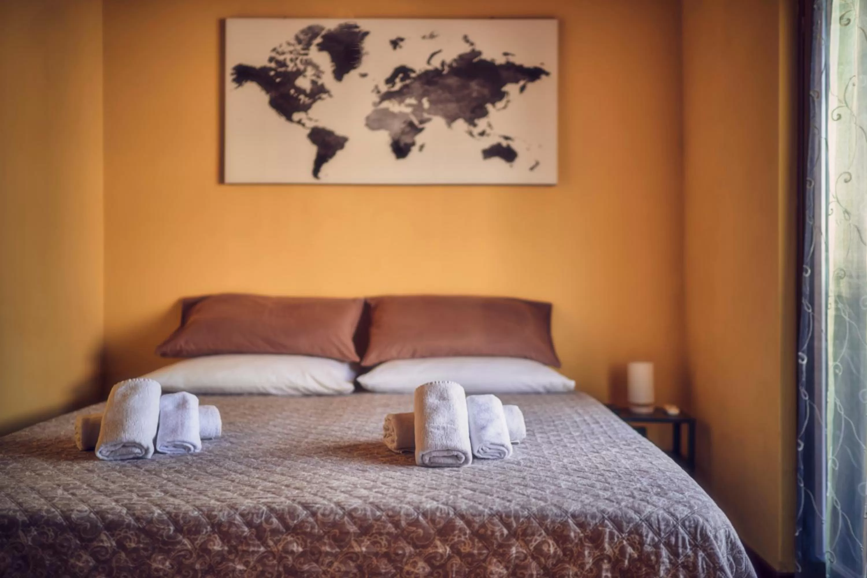 Bed in Travelershome 212 Airport