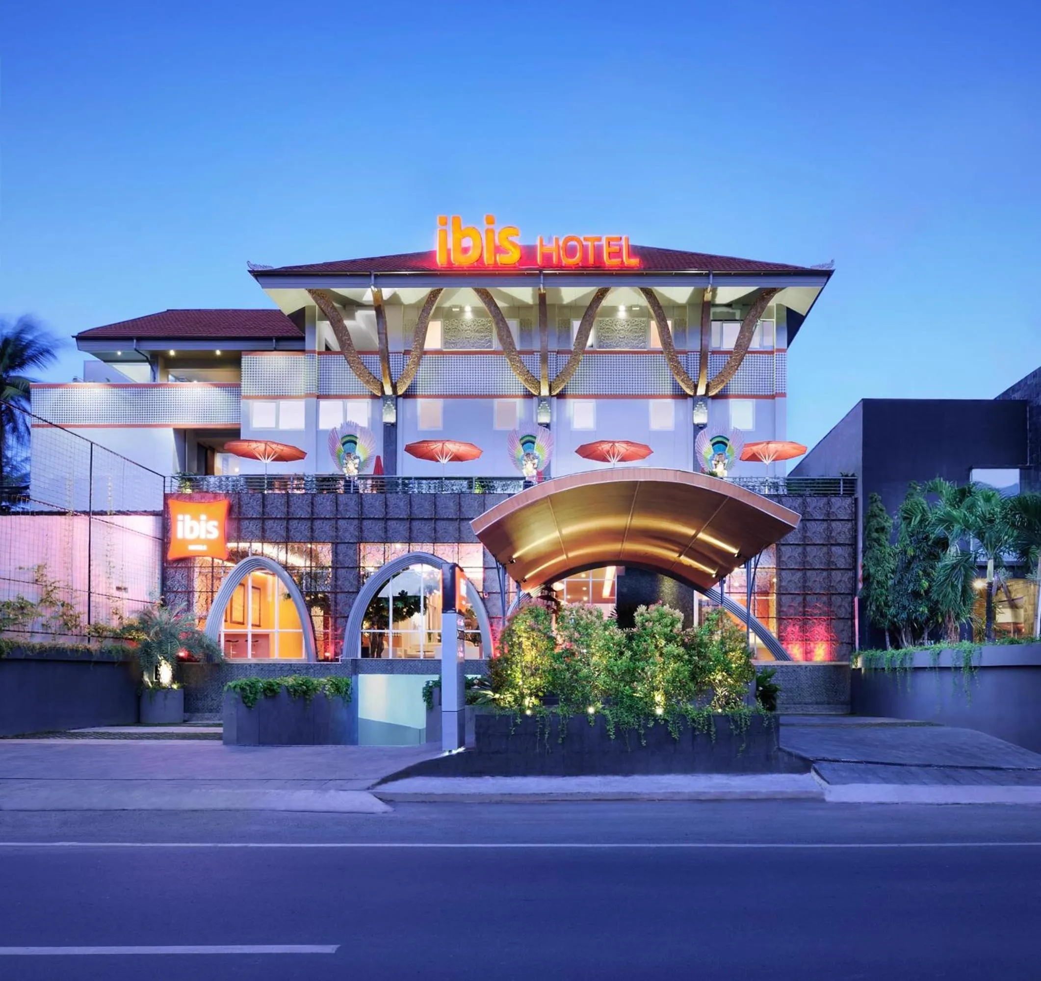 Facade/entrance in Ibis Bali Kuta