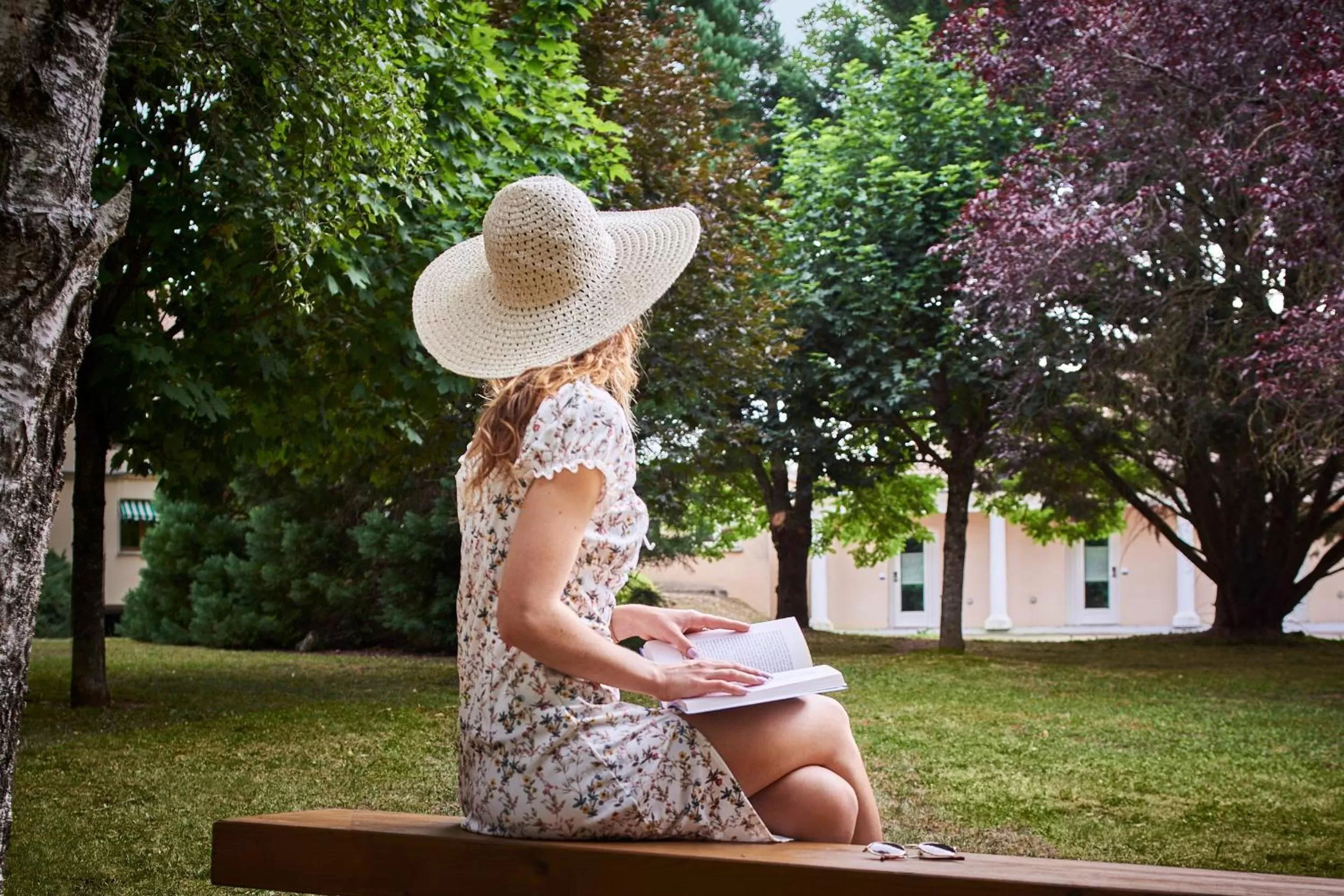 Spring in Kyriad Sens