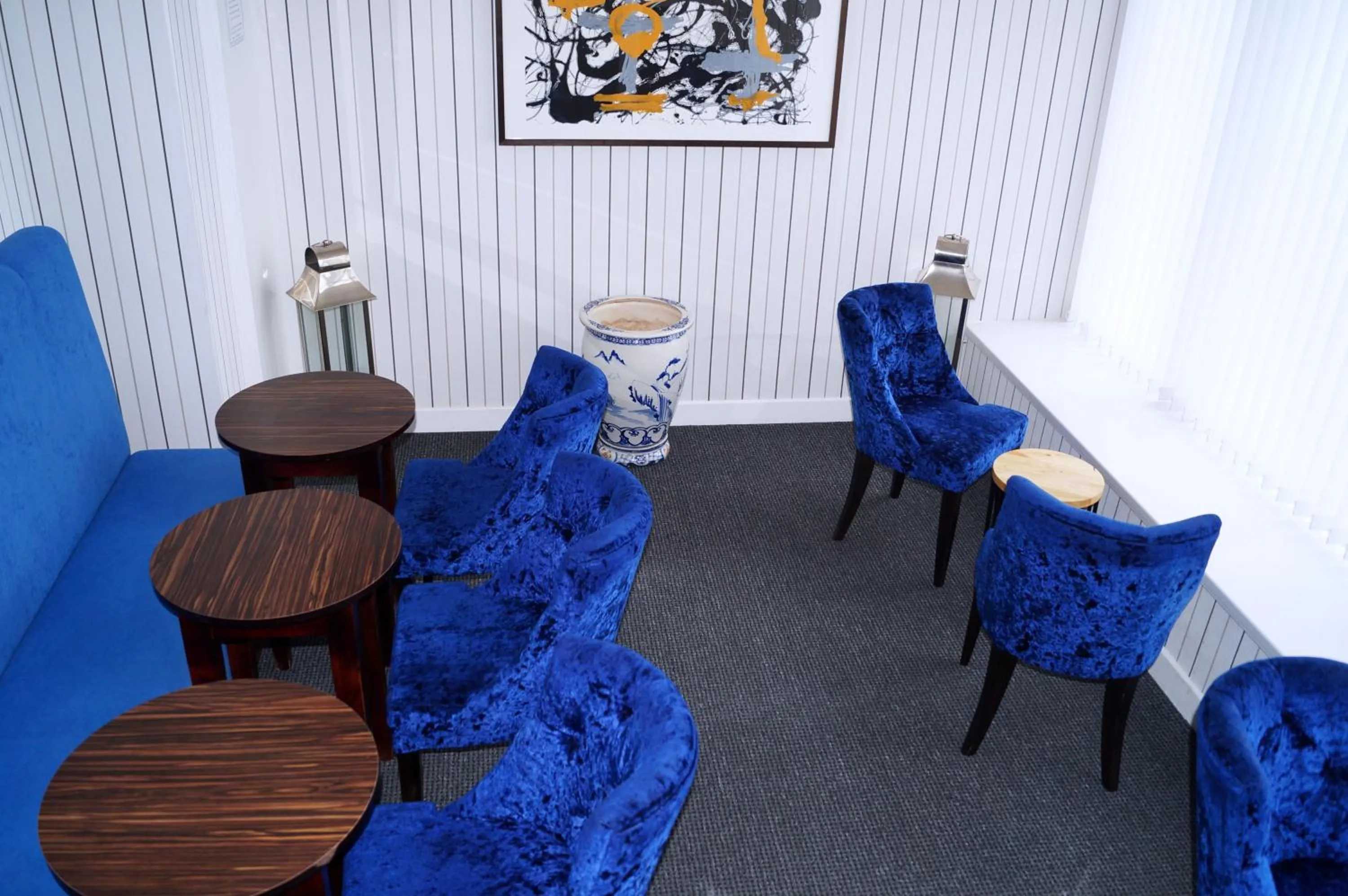 Living room, Seating Area in Bedford Hotel