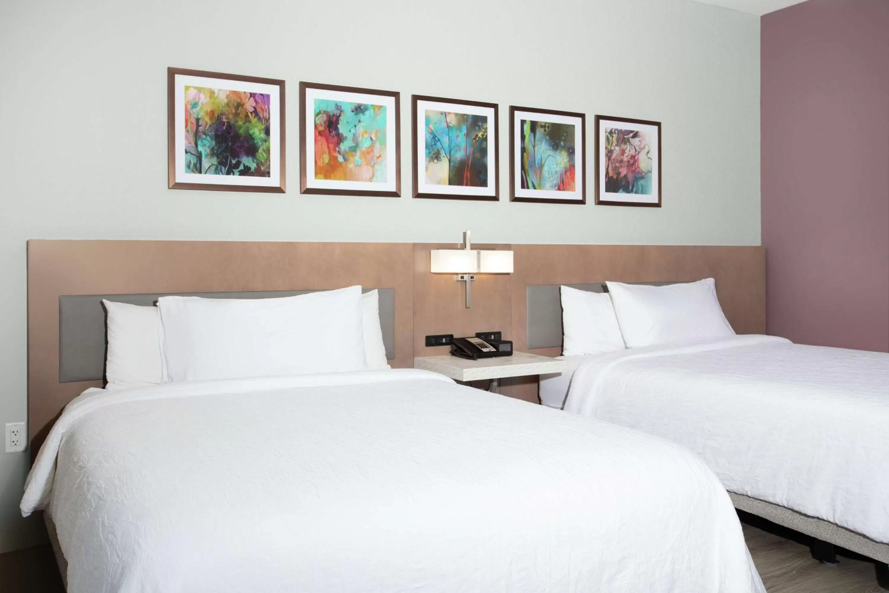 Bed in Hilton Garden Inn Palm Beach Gardens