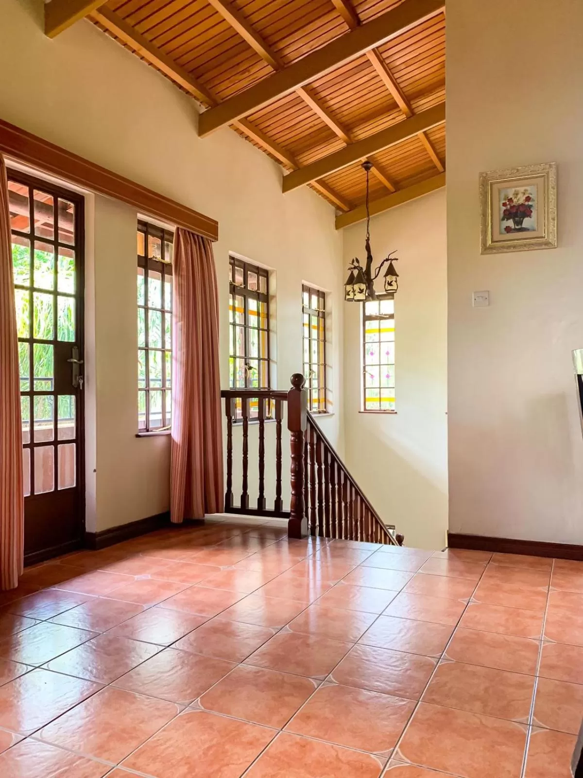 Property building in Oilepo Cottage