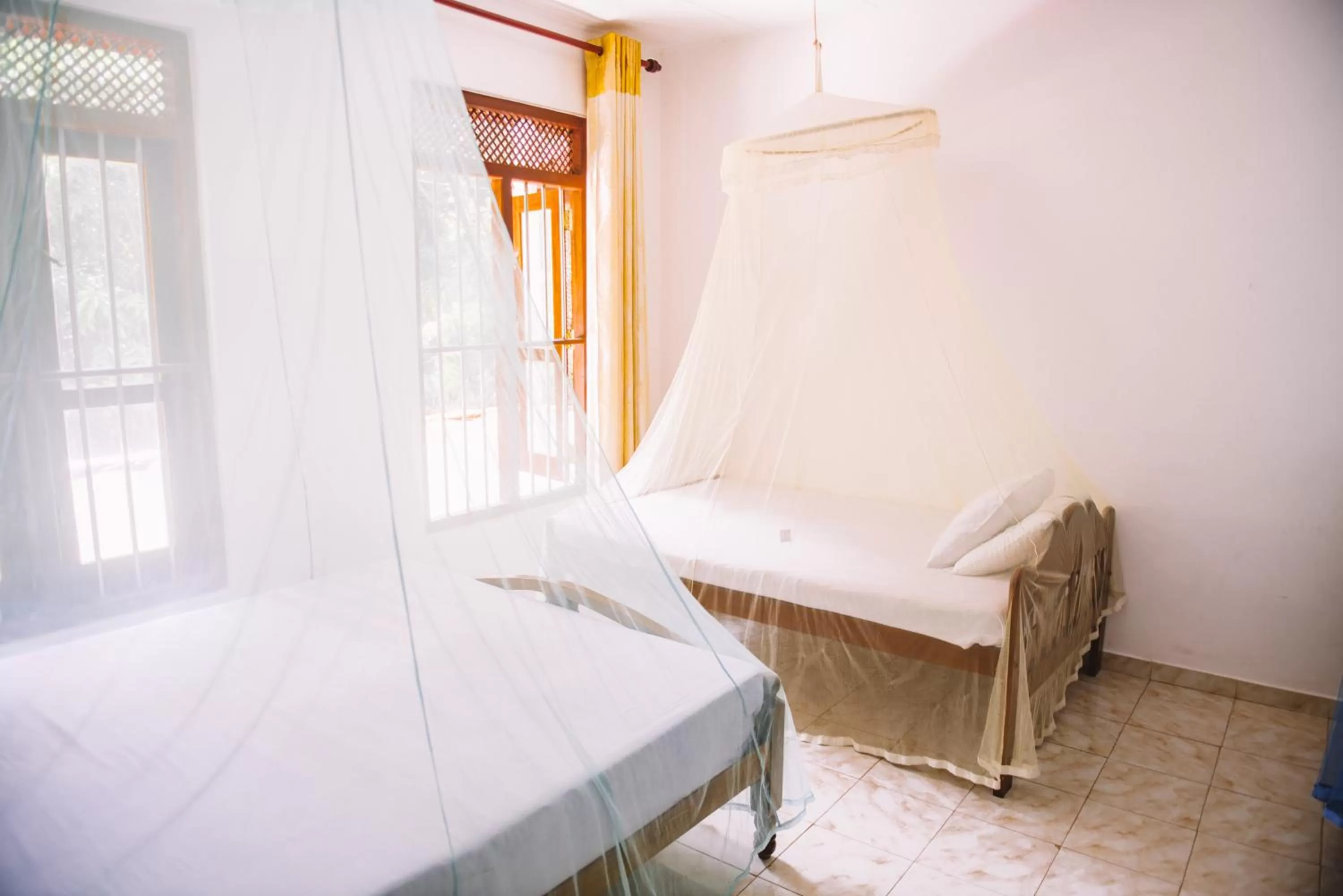 Photo of the whole room, Bed in Kadolana Guest House