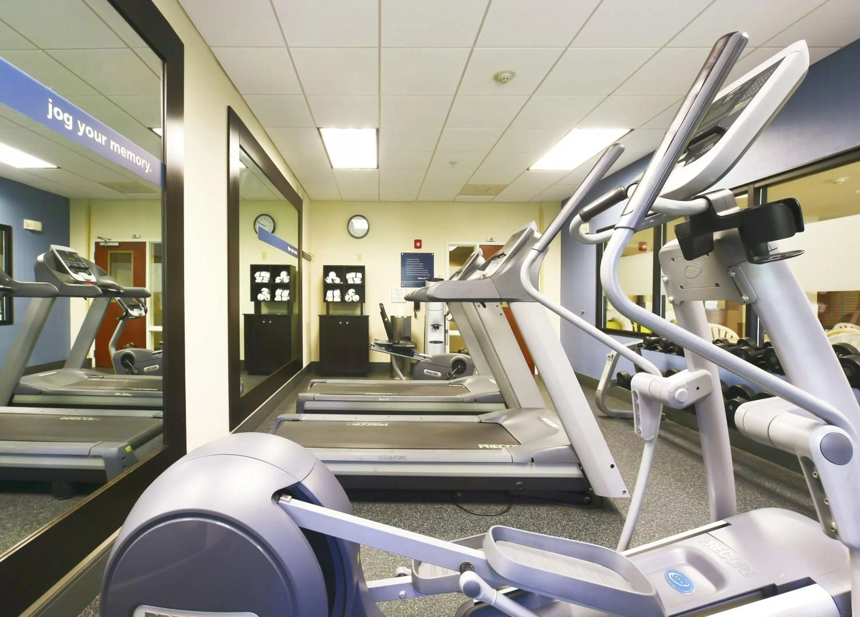 Fitness centre/facilities in Hampton Inn North Brunswick NJ