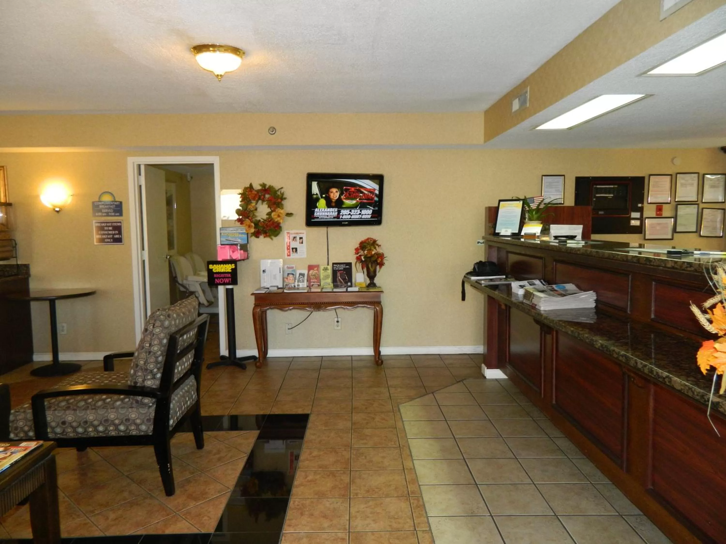 Lobby or reception in Days Inn by Wyndham Hoover Birmingham