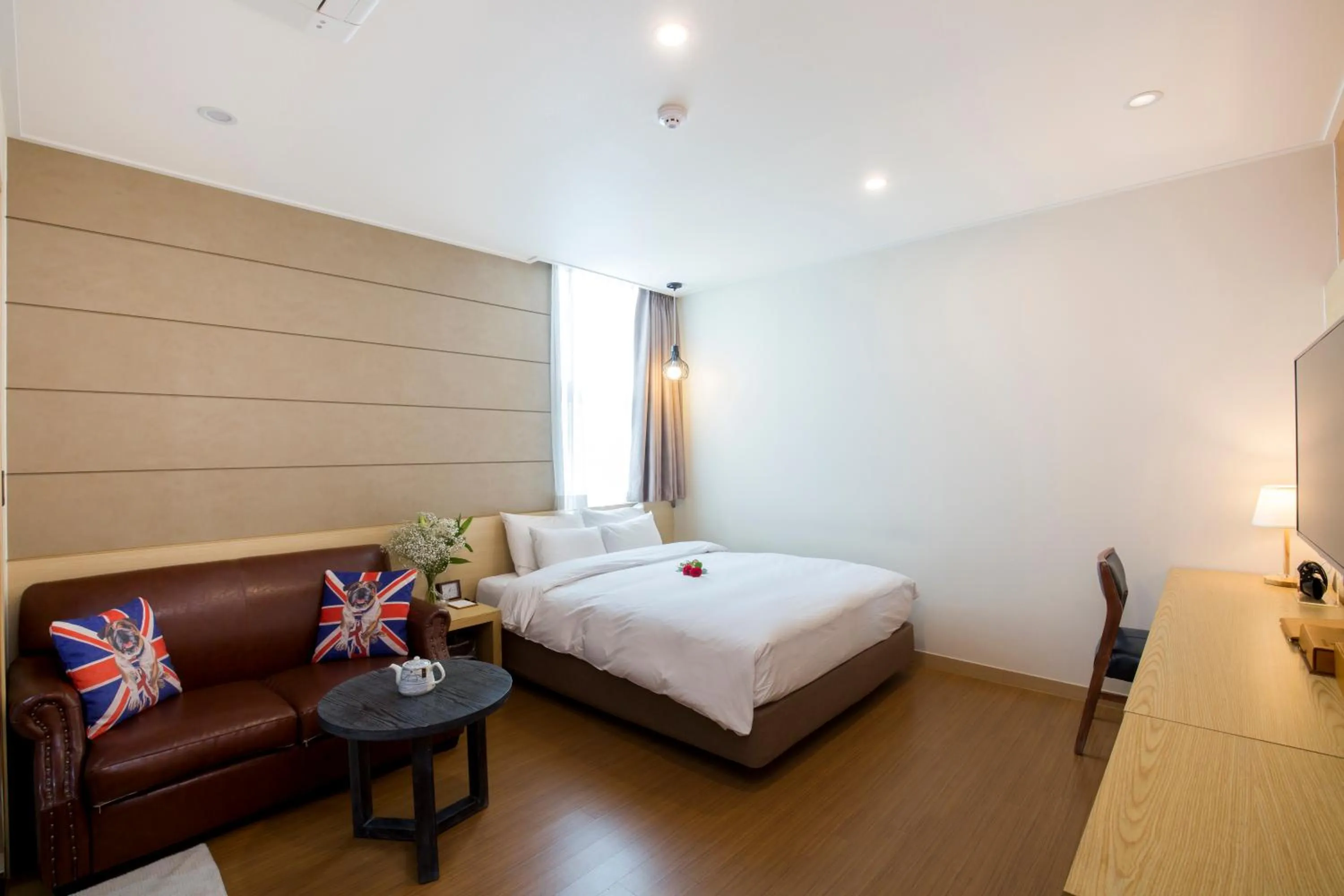 Decorative detail, Bed in Hotel Nafore