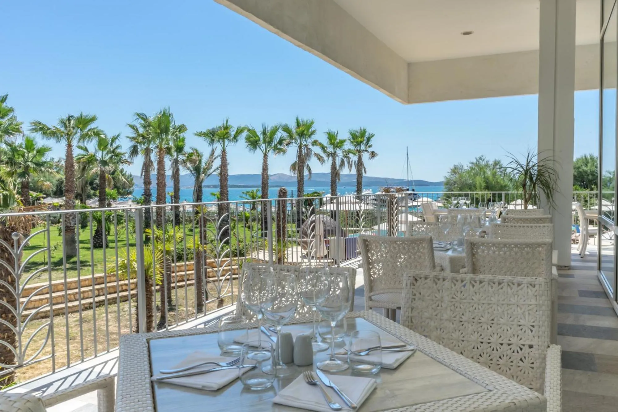 Restaurant/places to eat in Amadria Park Ivan