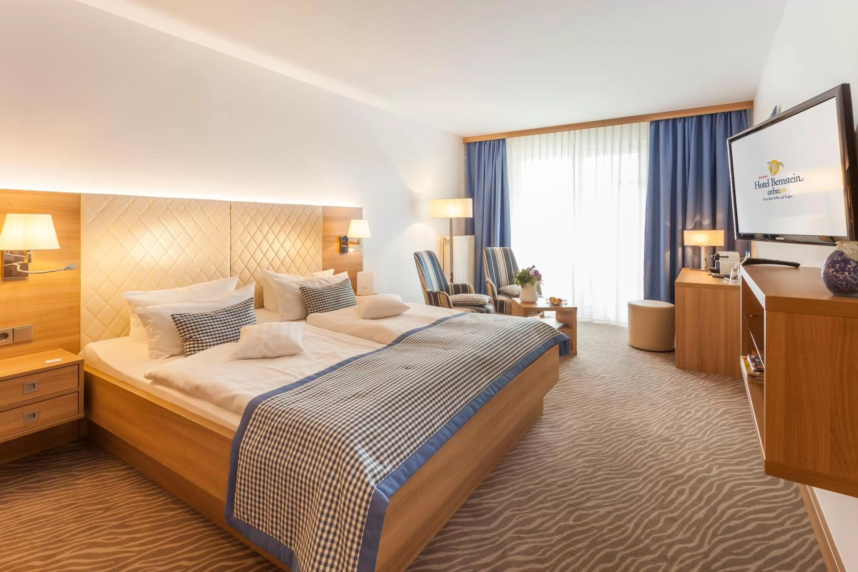 Double Room with Balcony and Direct View of the Sea in Hotel Bernstein