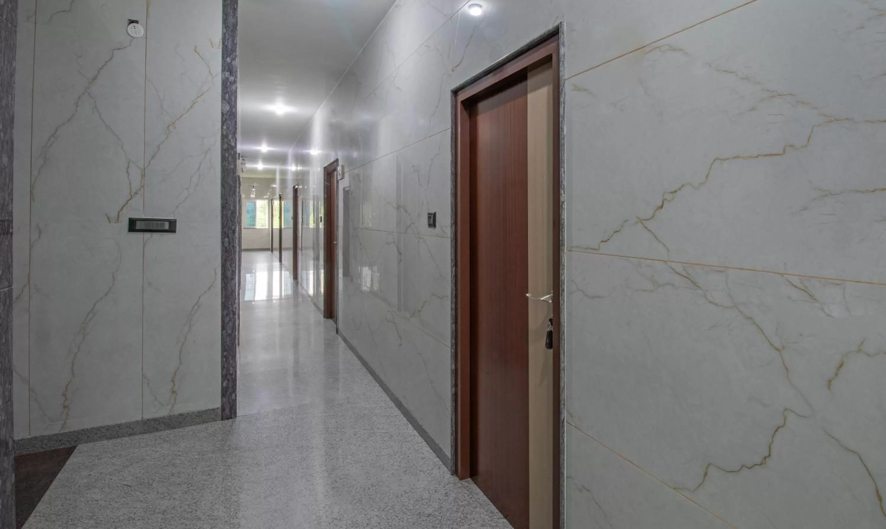 elevator in Treebo Pranav Park