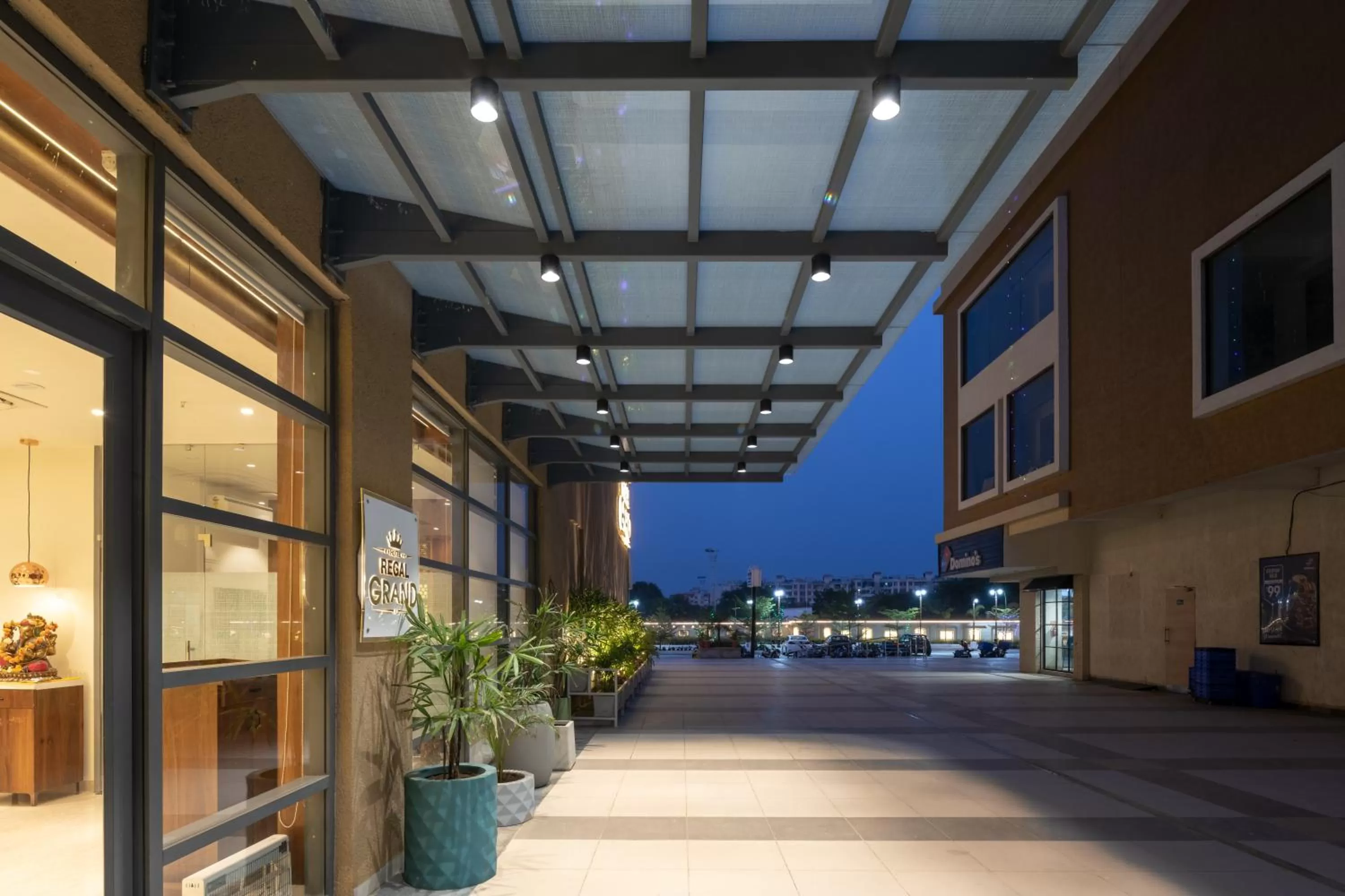 Facade/entrance in Hotel Regal Grand