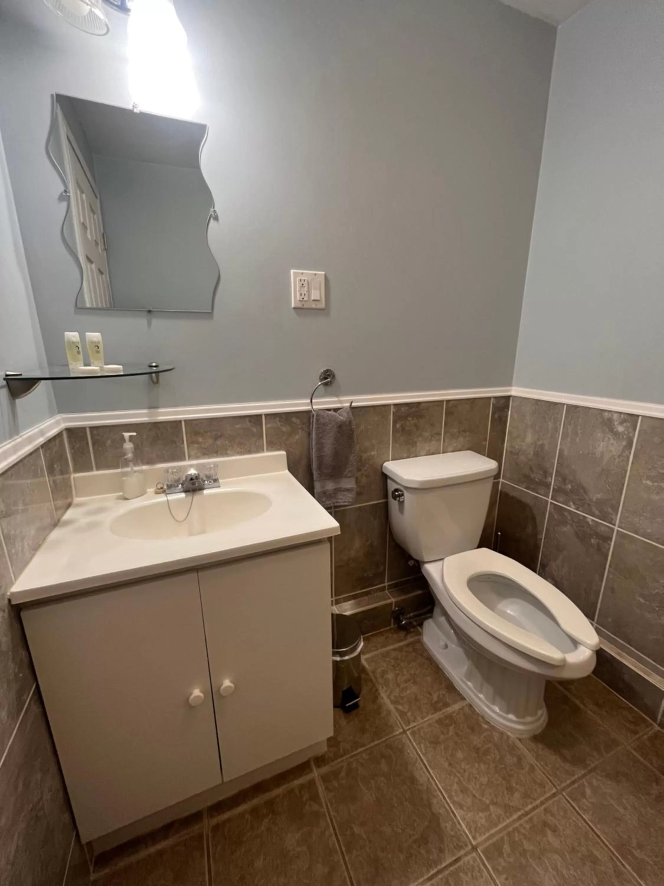 Alma Shore Lane Suites & Cottages