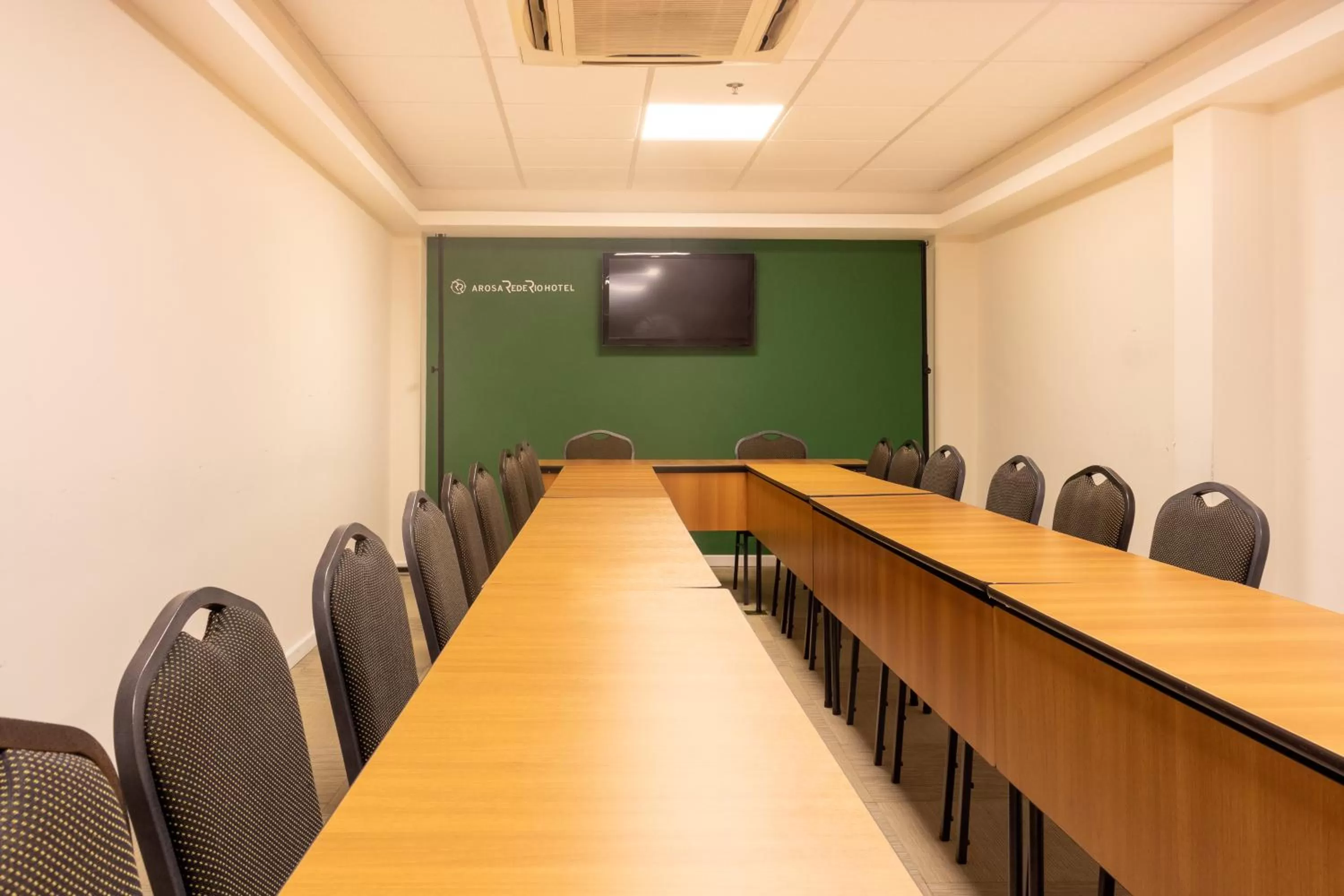 Business facilities in Arosa Rio Hotel