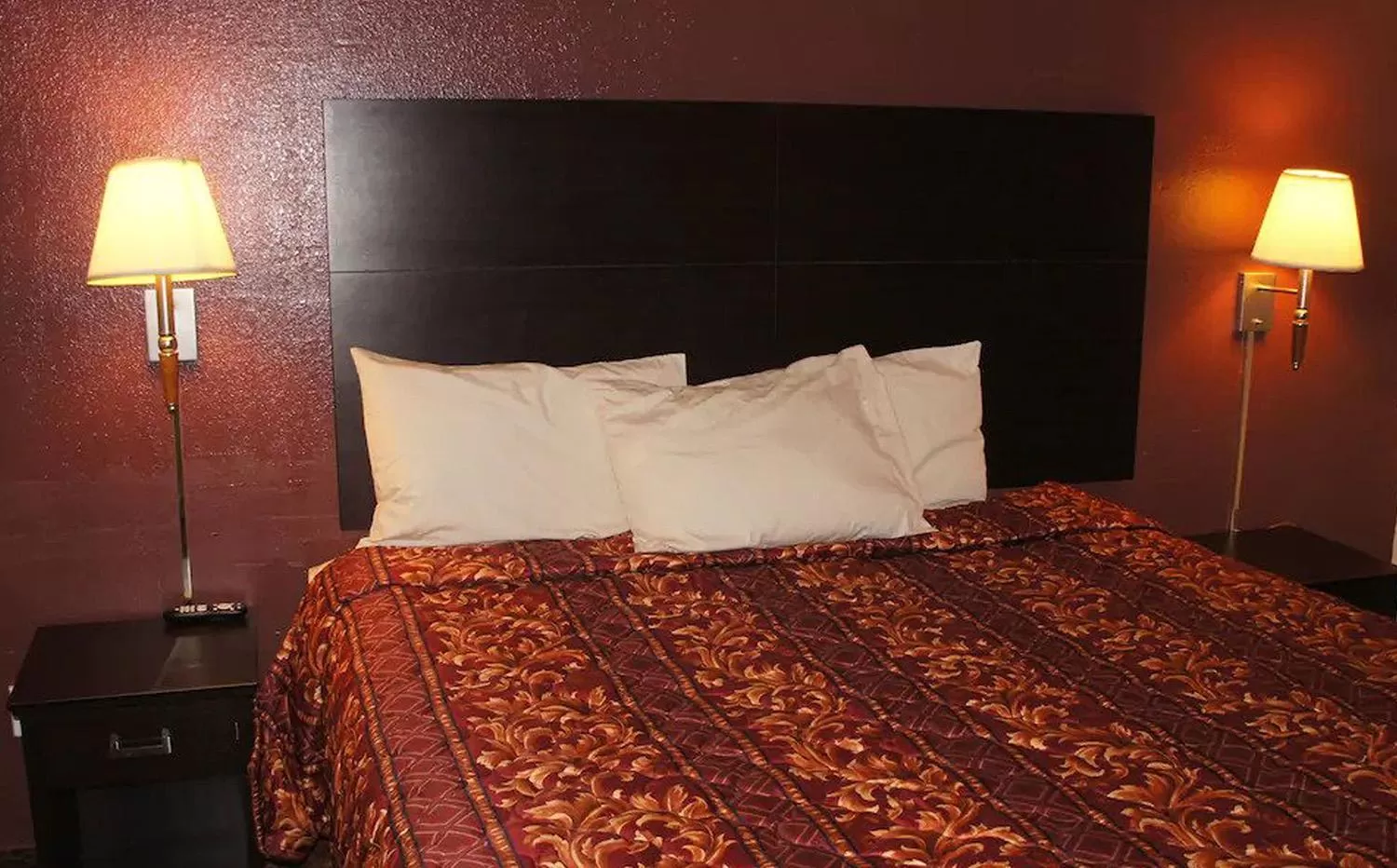 Bedroom, Bed in Coratel Inn & Suites by Jasper Waite Park