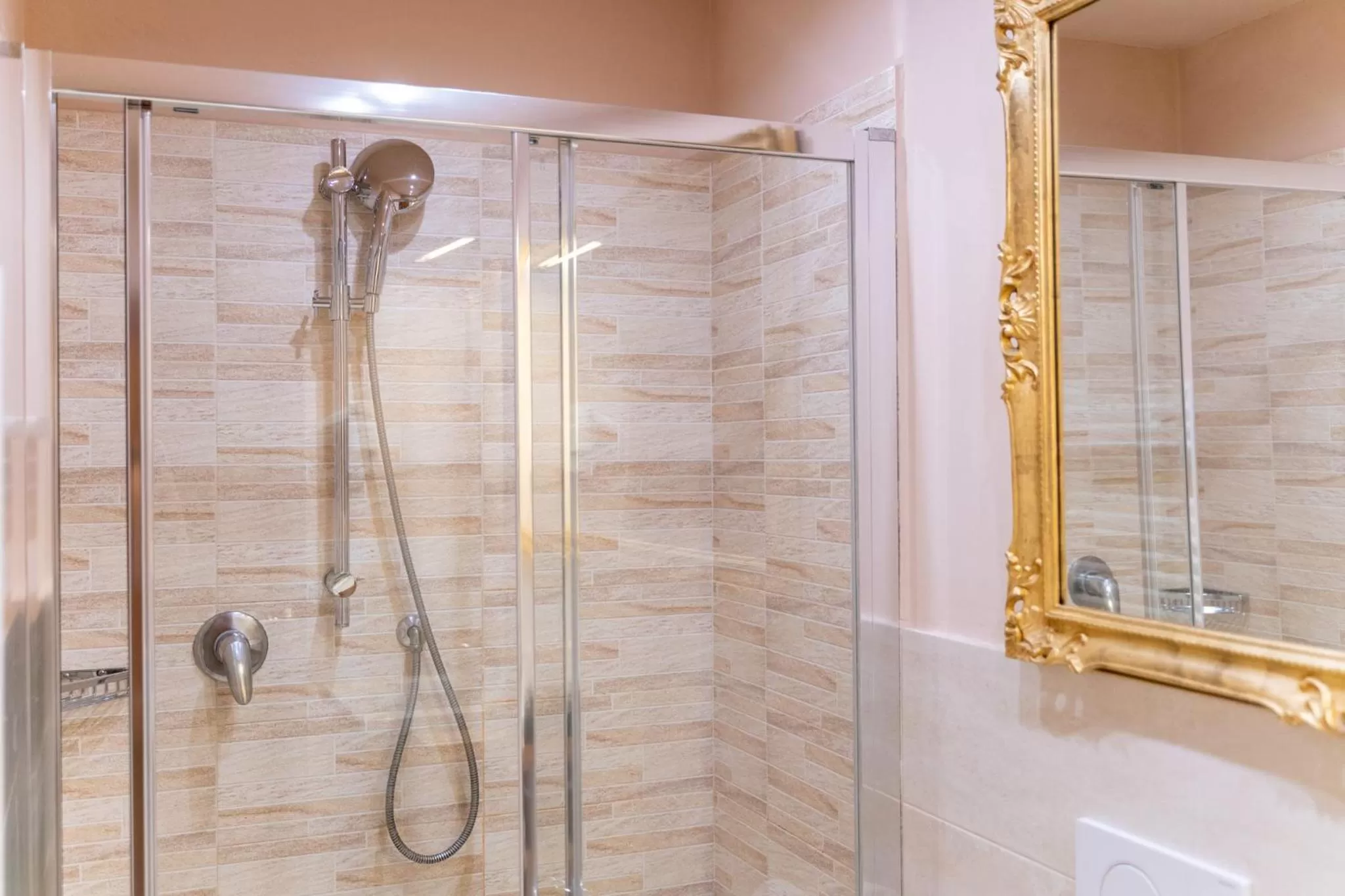 Shower in Art Hotel Villa Agape - Place of Charme