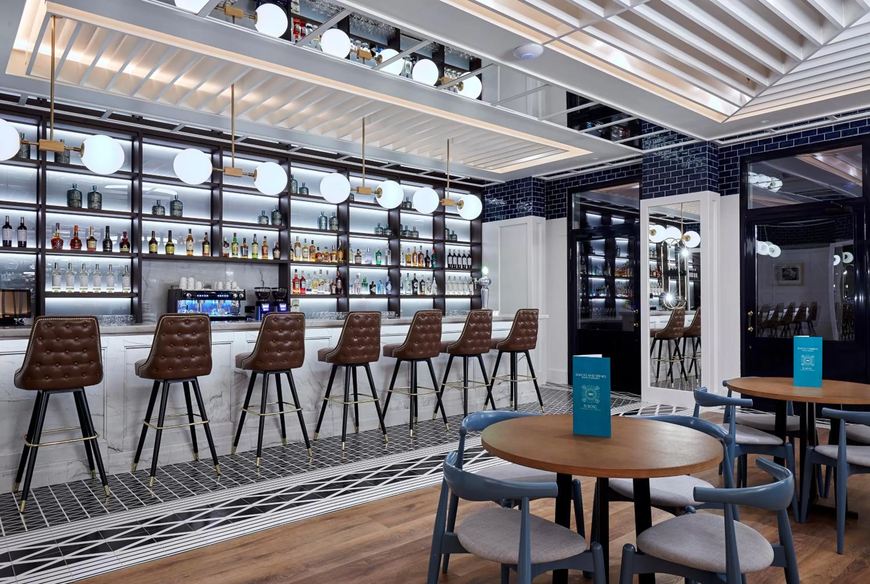 Spring in Radisson Blu 1882 Hotel, Barcelona Sagrada Familia