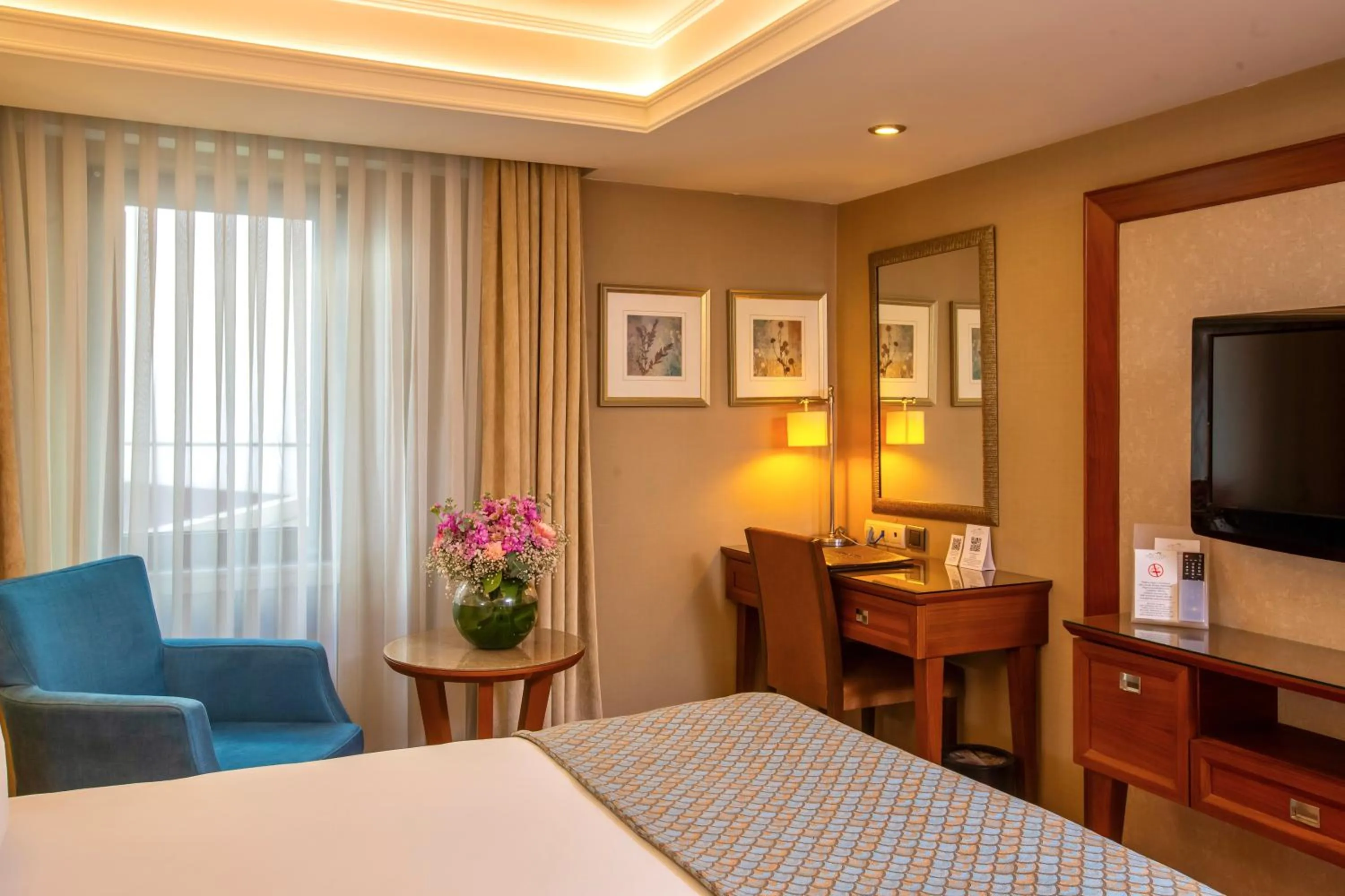 Photo of the whole room, Bed in Marigold Thermal & Spa Hotel Bursa