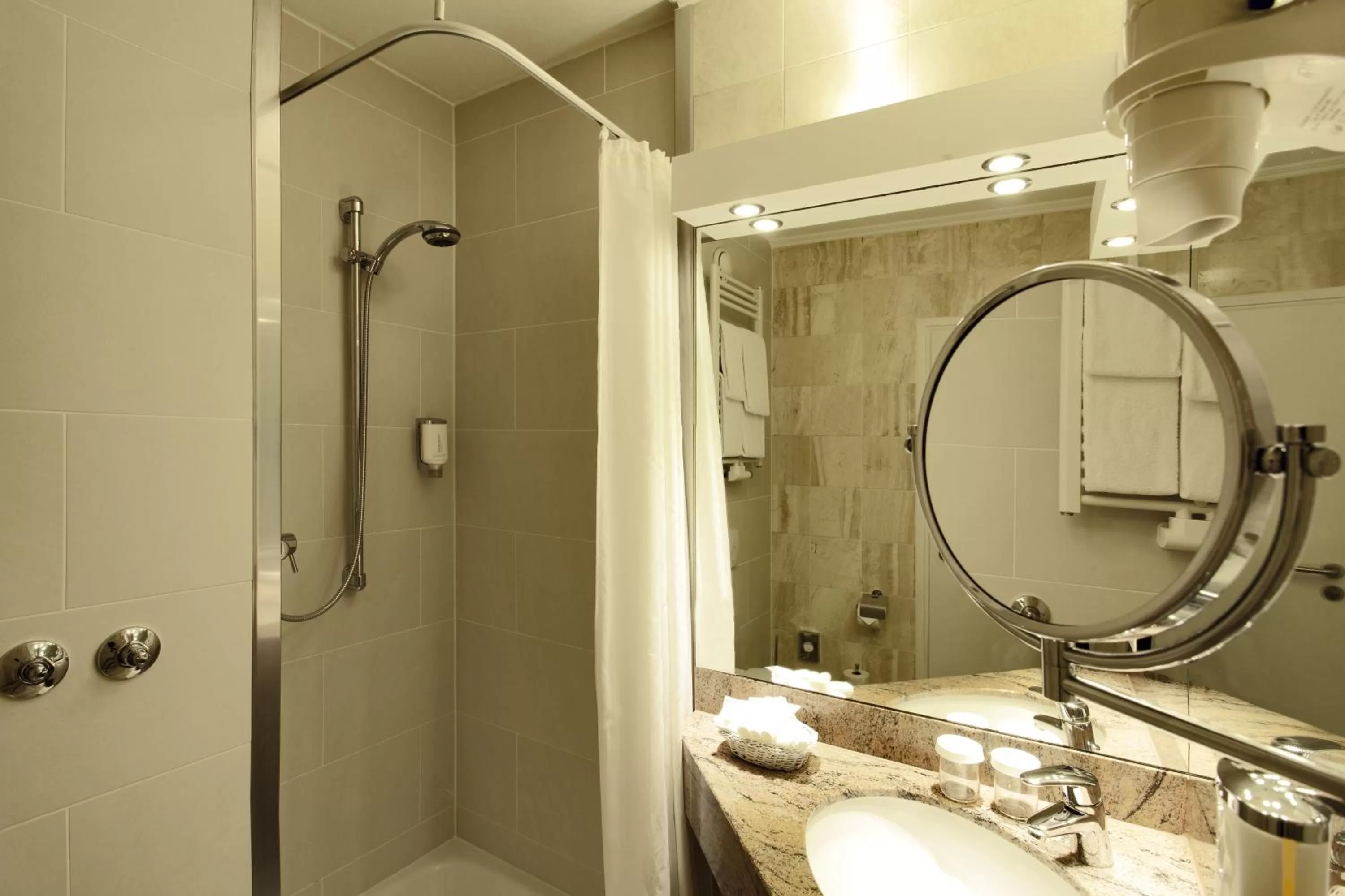 Bathroom in SOALTEE Hotel by Trip Inn Frankfurt Messe Tagungshotel