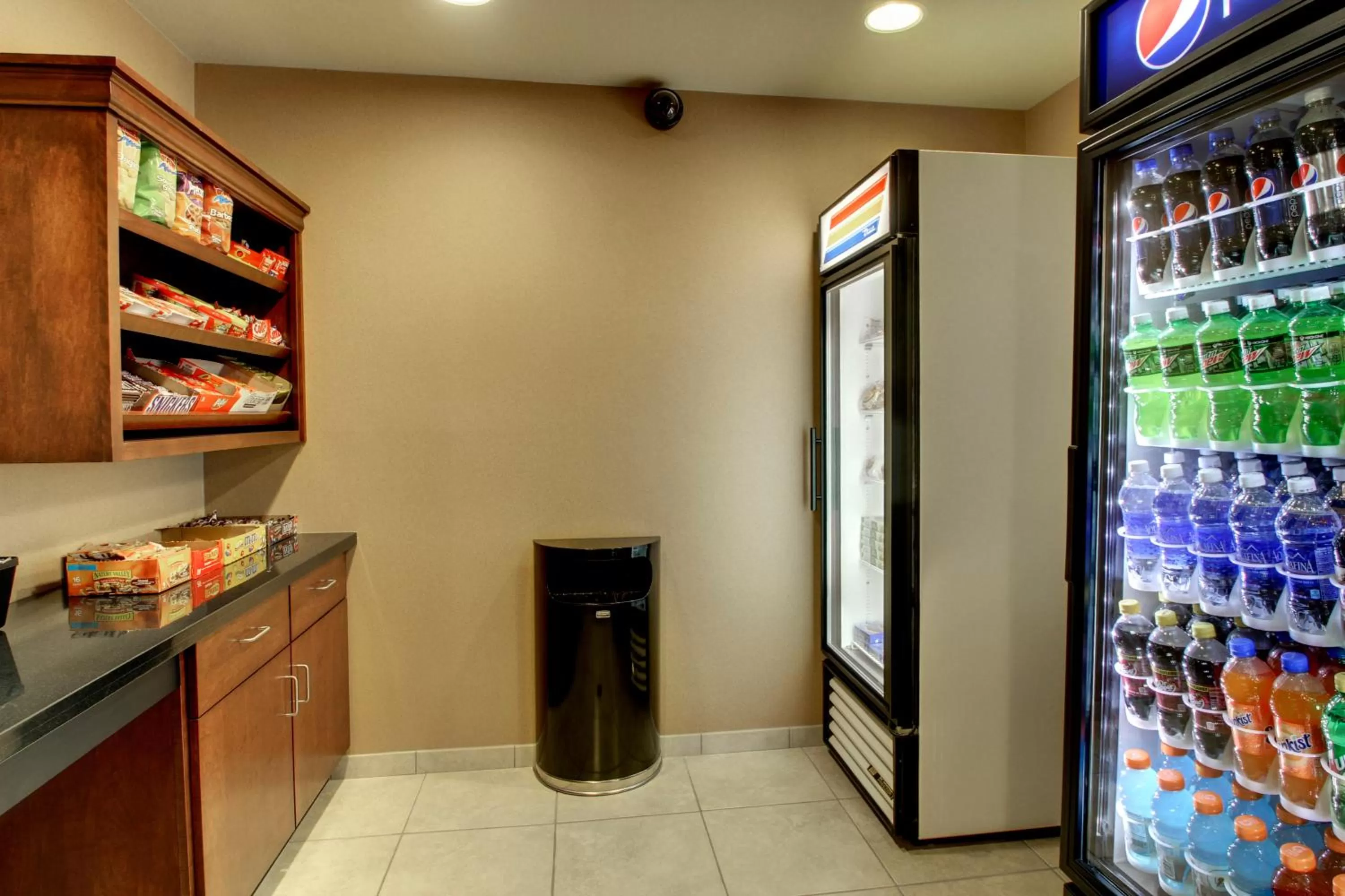 Food and drinks in Cobblestone Inn & Suites - Harper