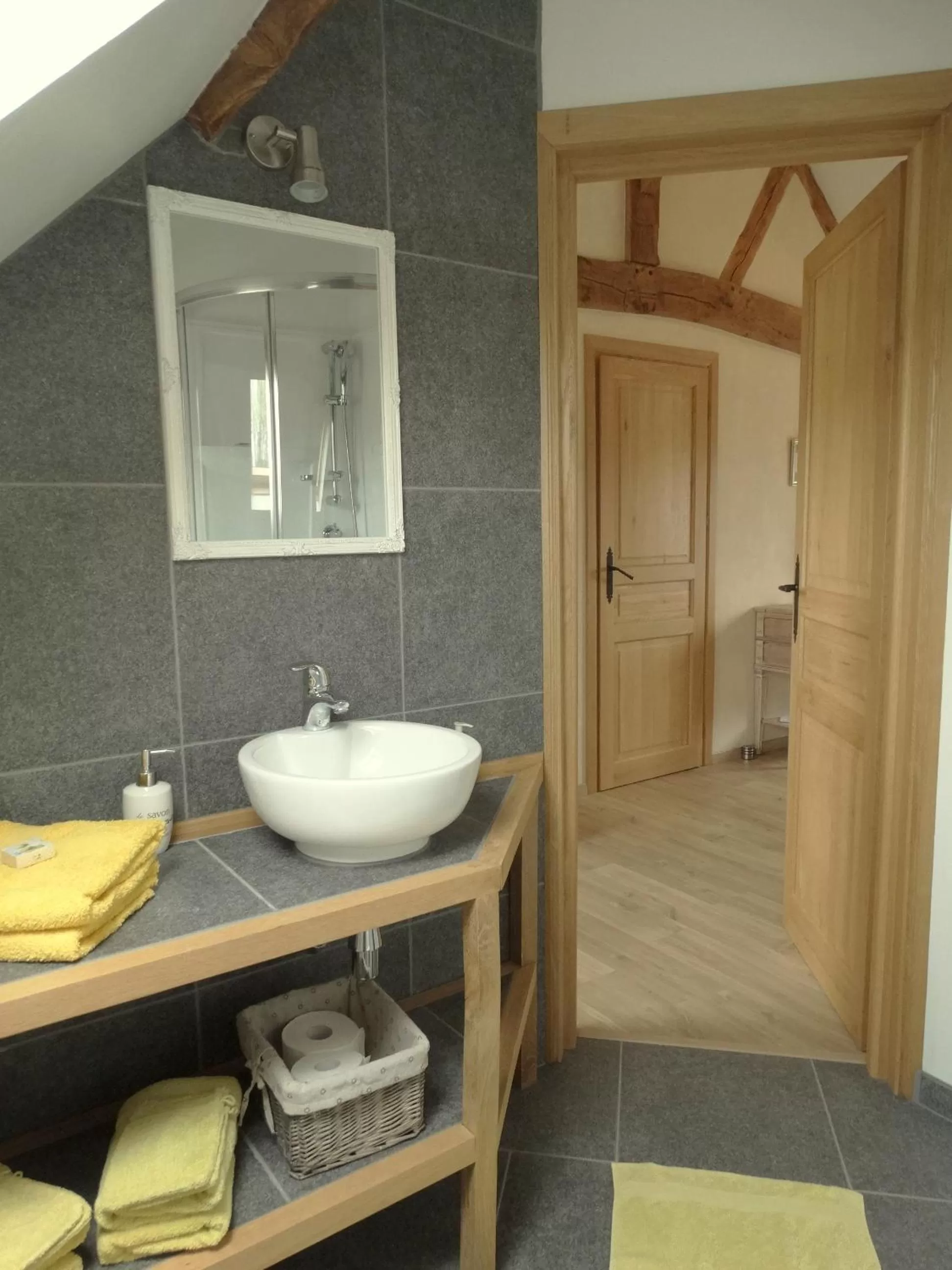 Bathroom in La Vannerie