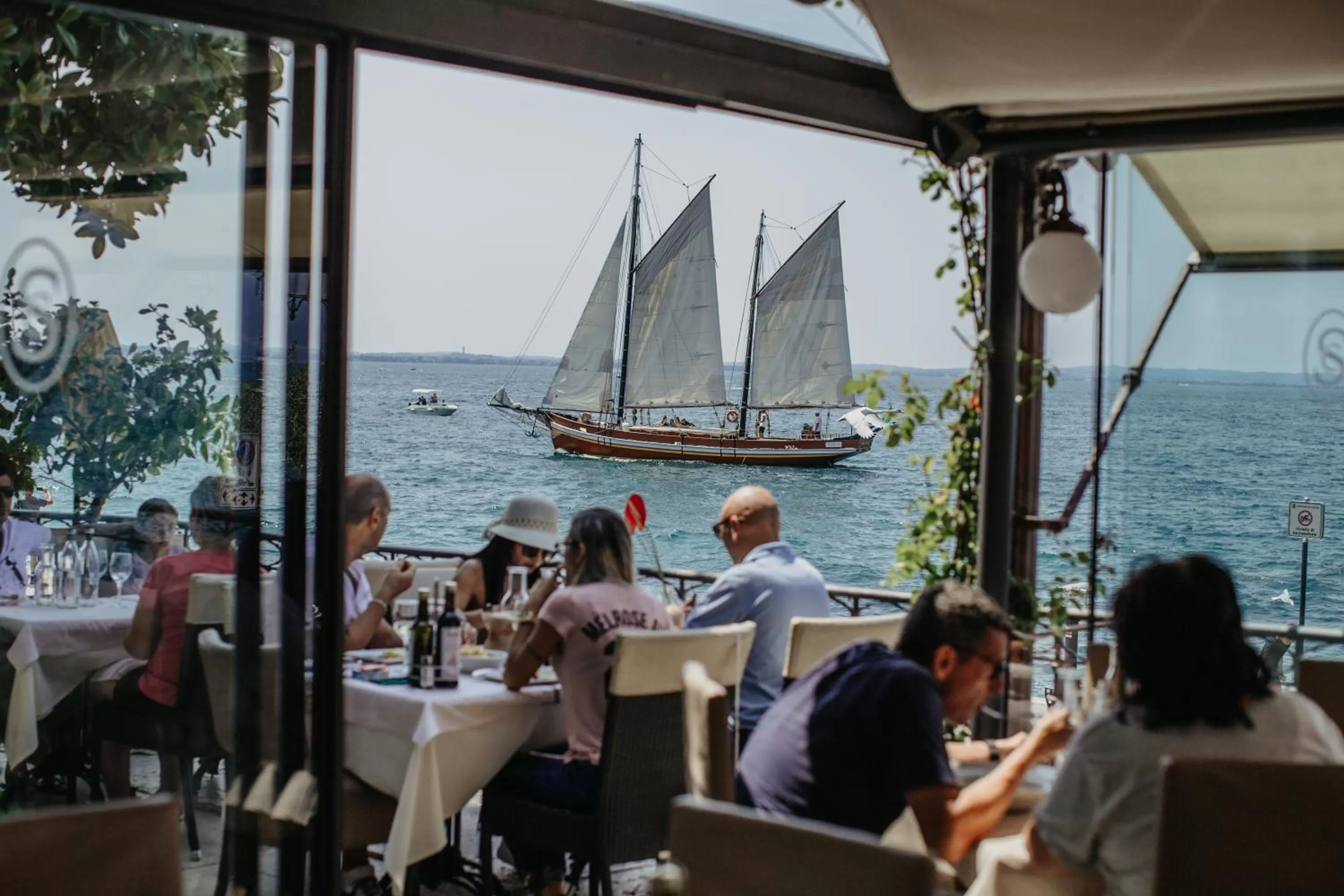 Restaurant/Places to Eat in Classique