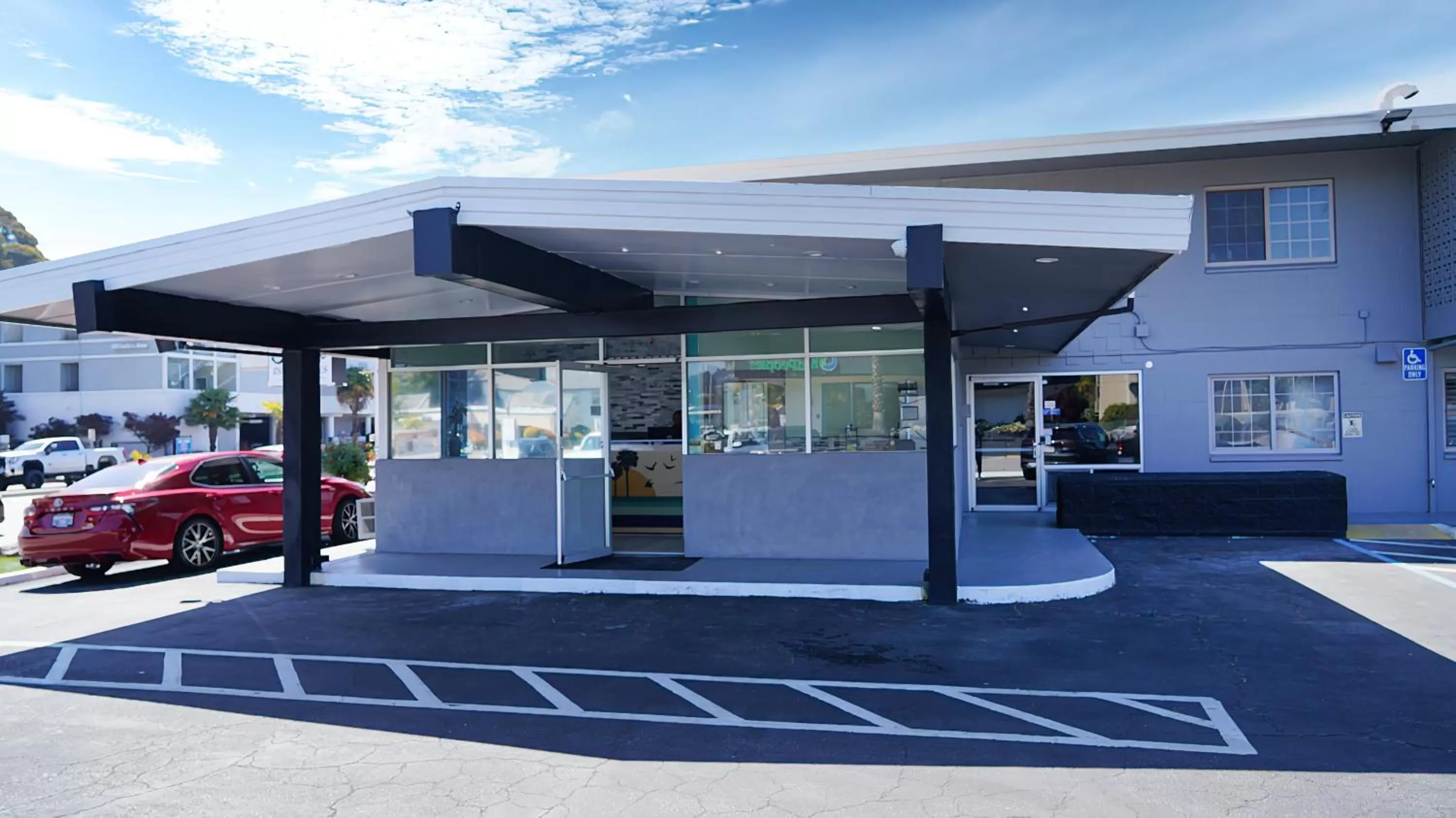 Property building in SeaSide Inn & Suites