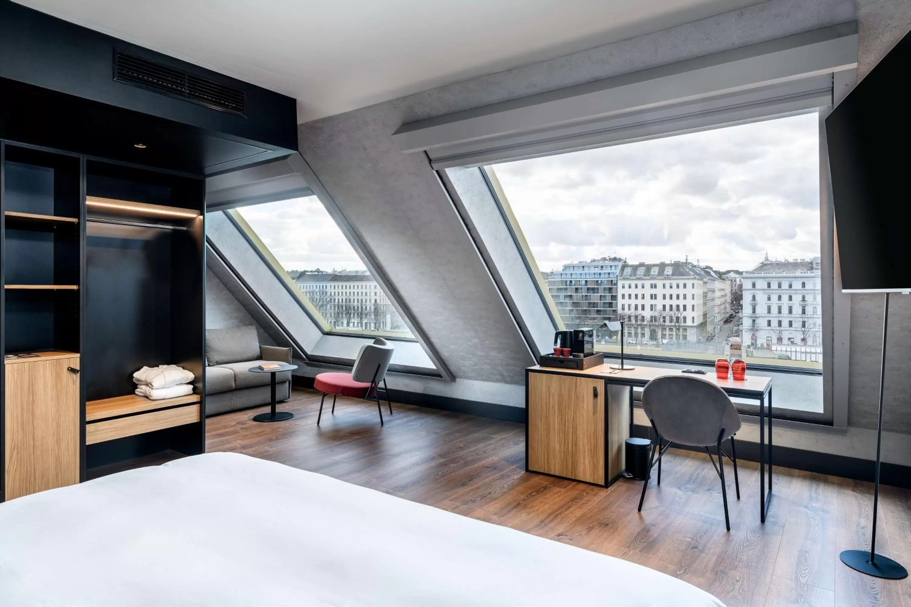 Photo of the whole room, Bed in Radisson RED Hotel, Vienna