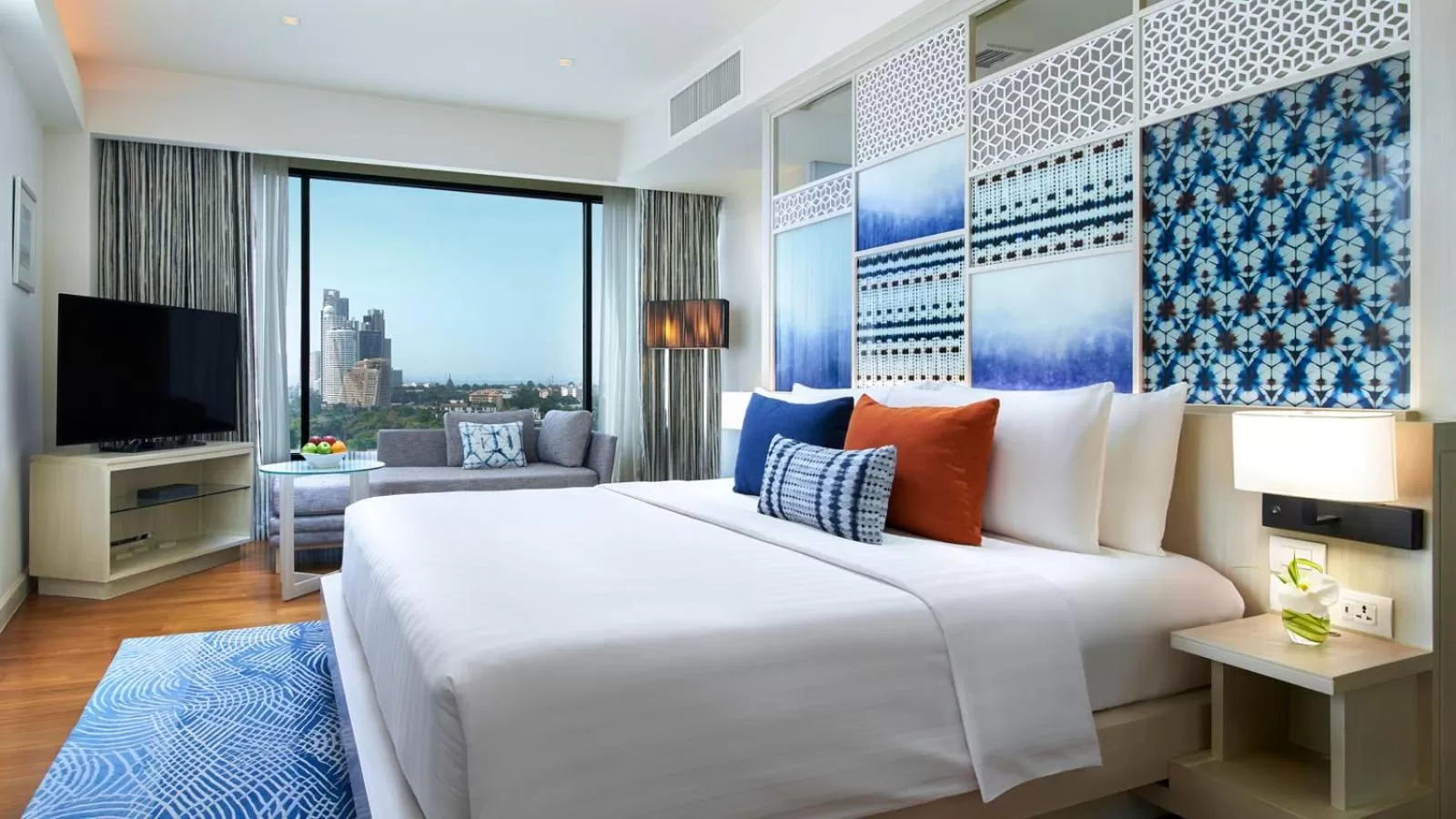 Photo of the whole room, Bed in Amari Pattaya