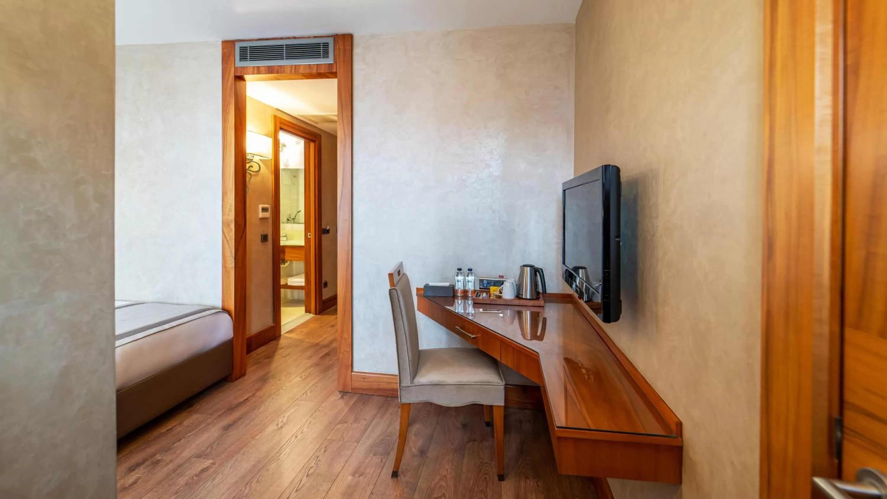 Bed in Biz Cevahir Hotel Sultanahmet