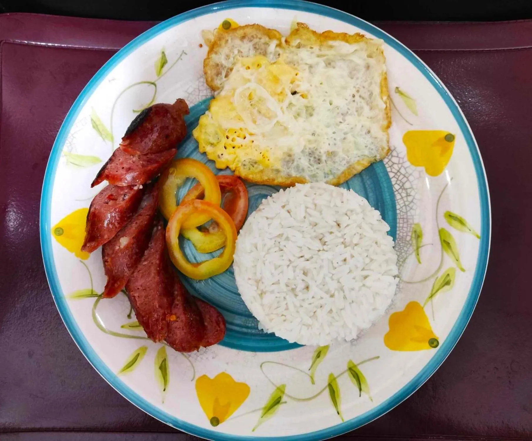 Breakfast in Ferellee Beach Front Inn