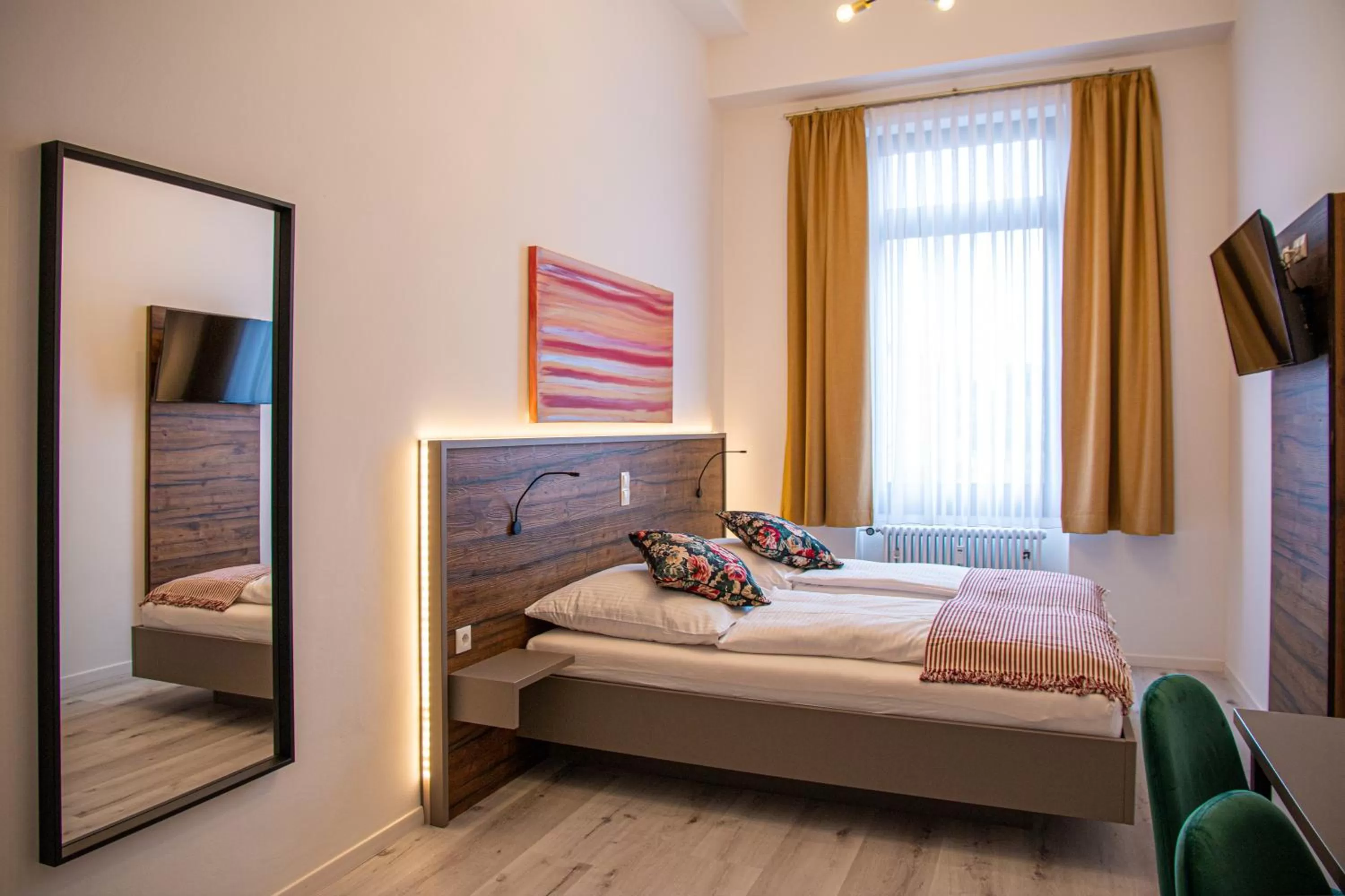 Photo of the whole room, Bed in City Hotel Bamberg