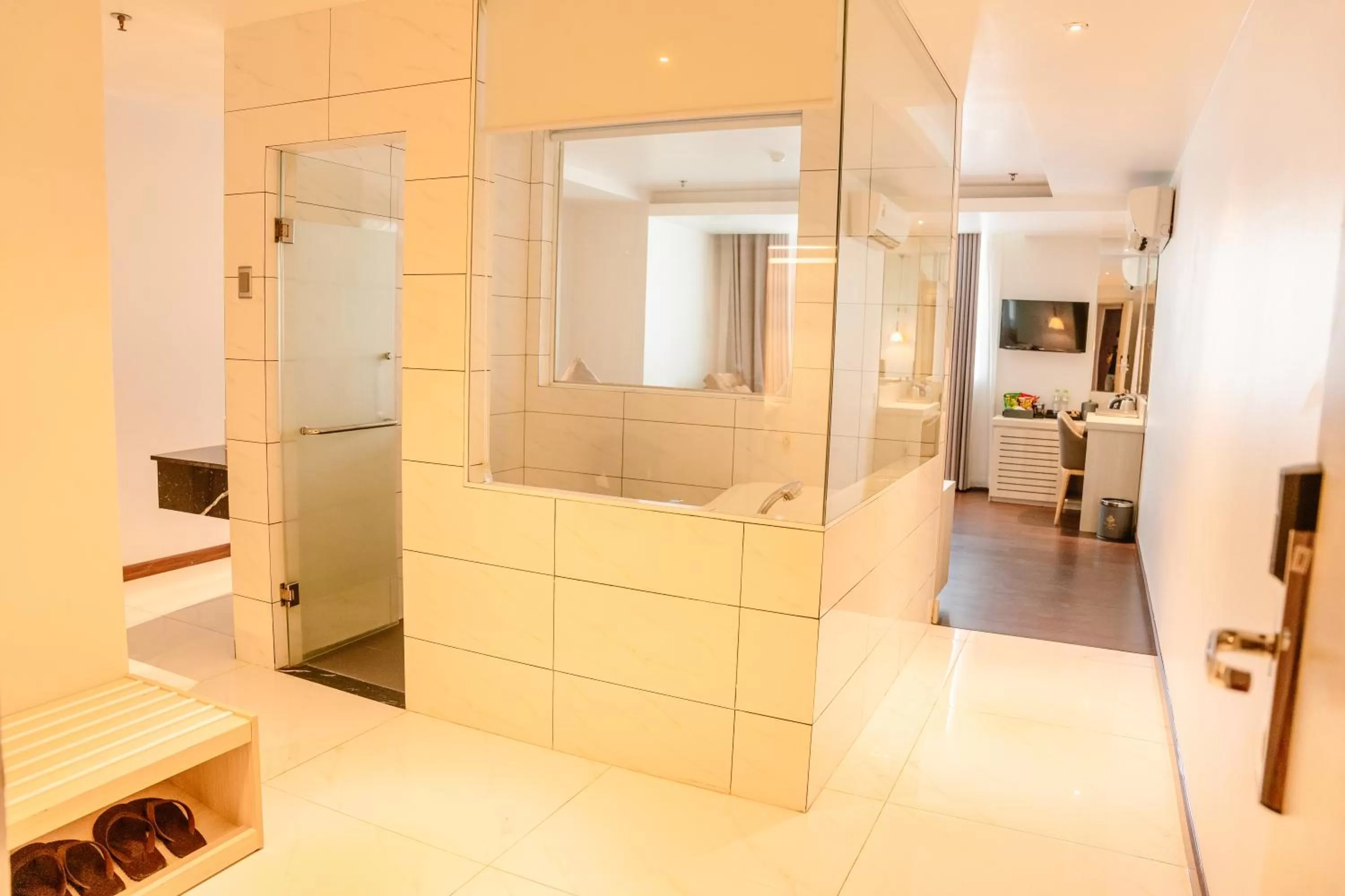 Holiday One Can Tho Hotel