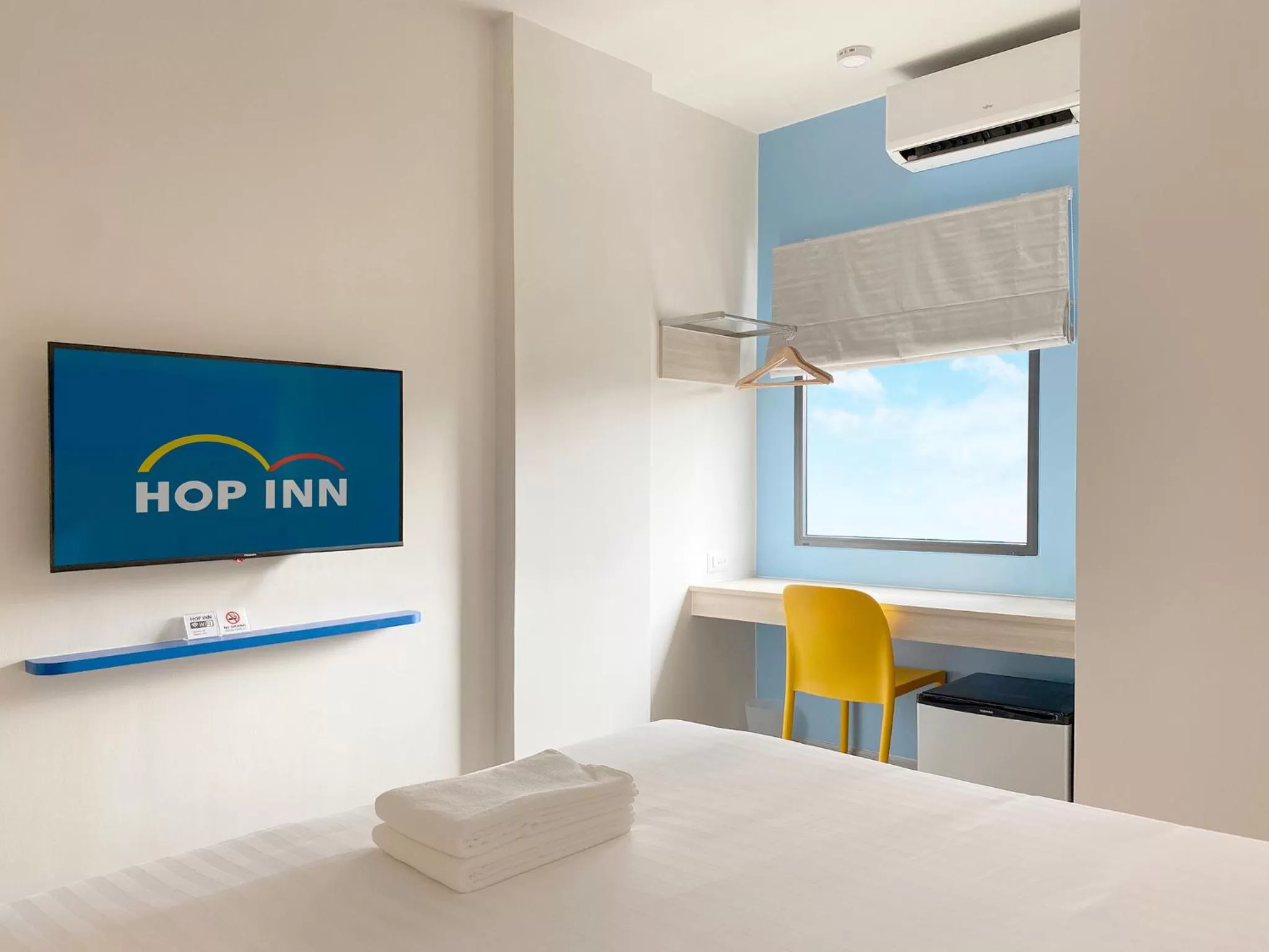 Bedroom, Bed in HOP INN Bangkok Krung Thonburi Station