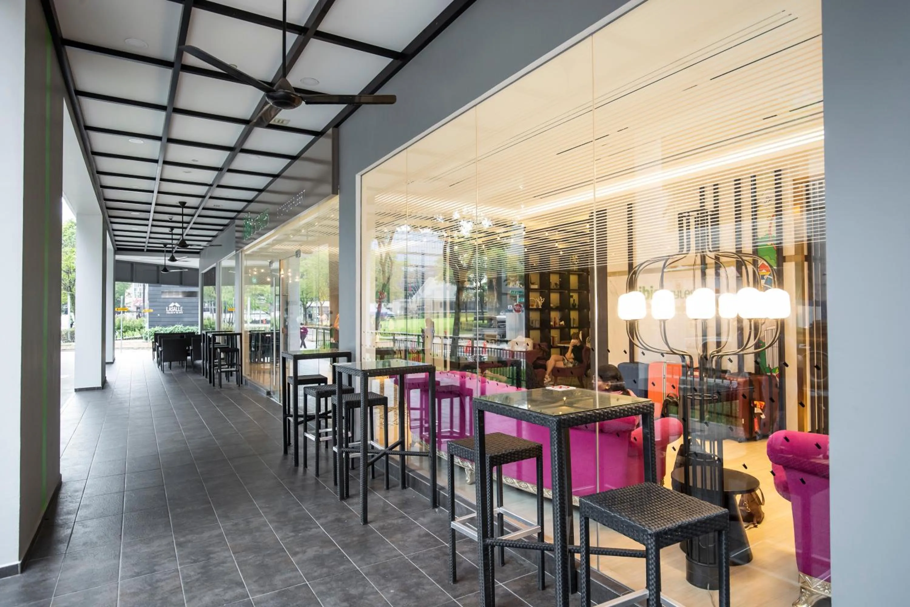 Lobby or reception in ibis Styles Singapore Albert