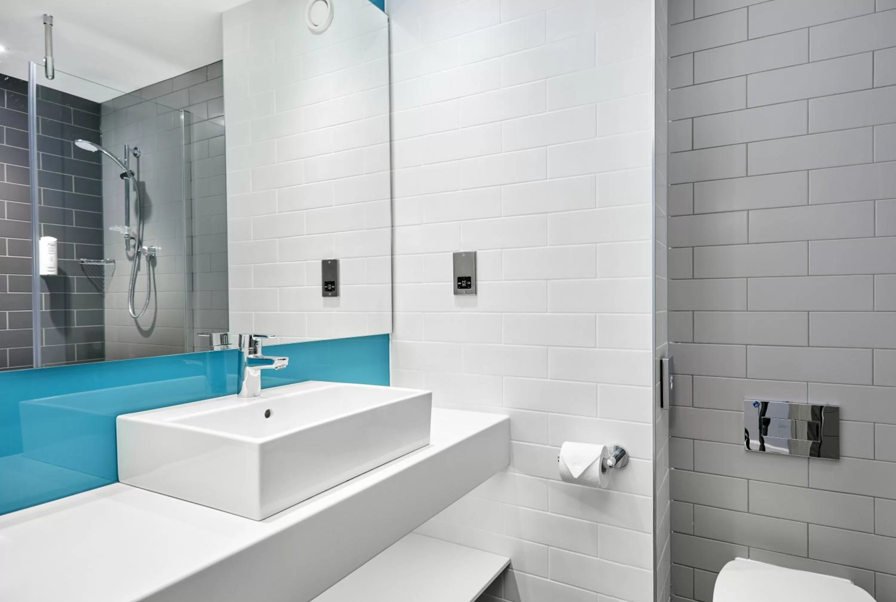 Twin Room in Holiday Inn Express Grimsby, an IHG Hotel