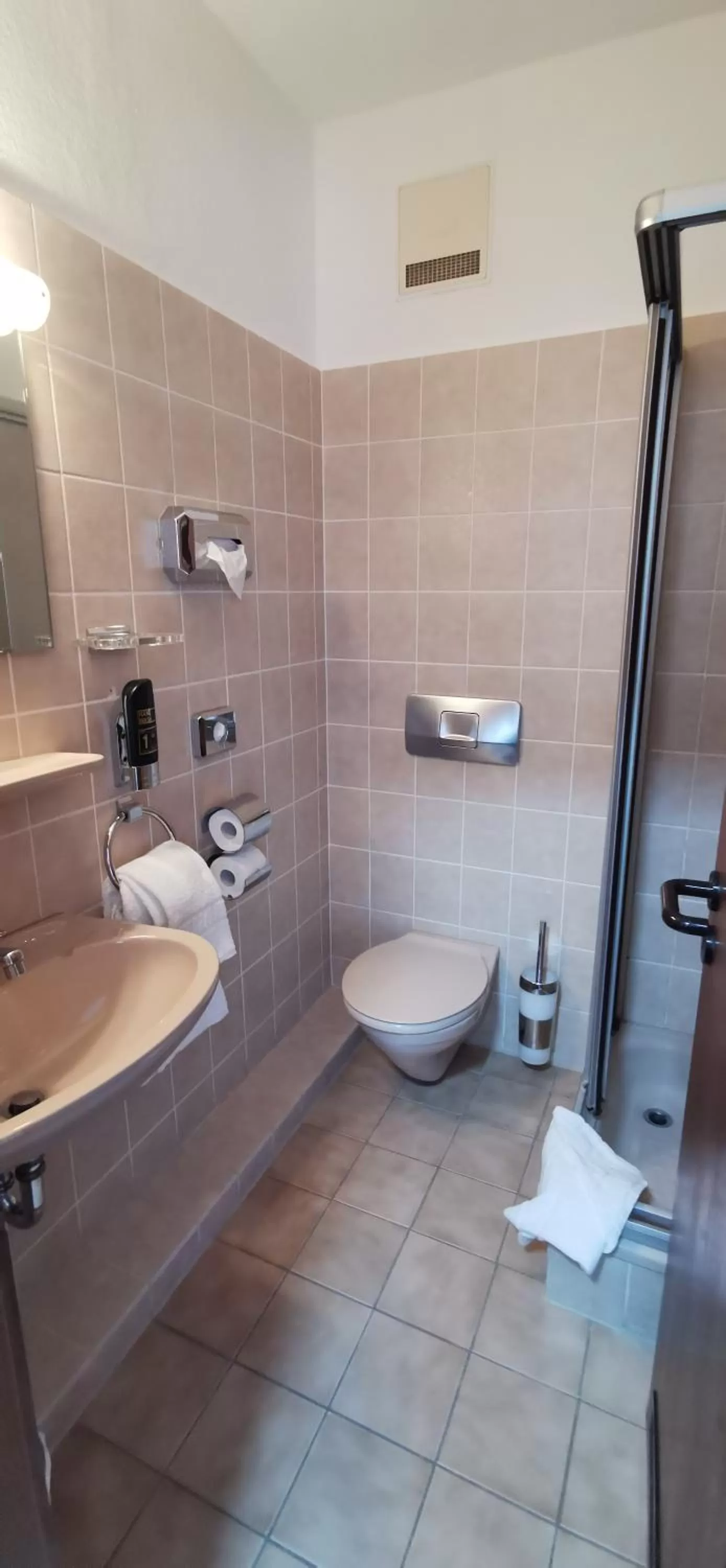 Bathroom in Heidehotel Soltauer Hof