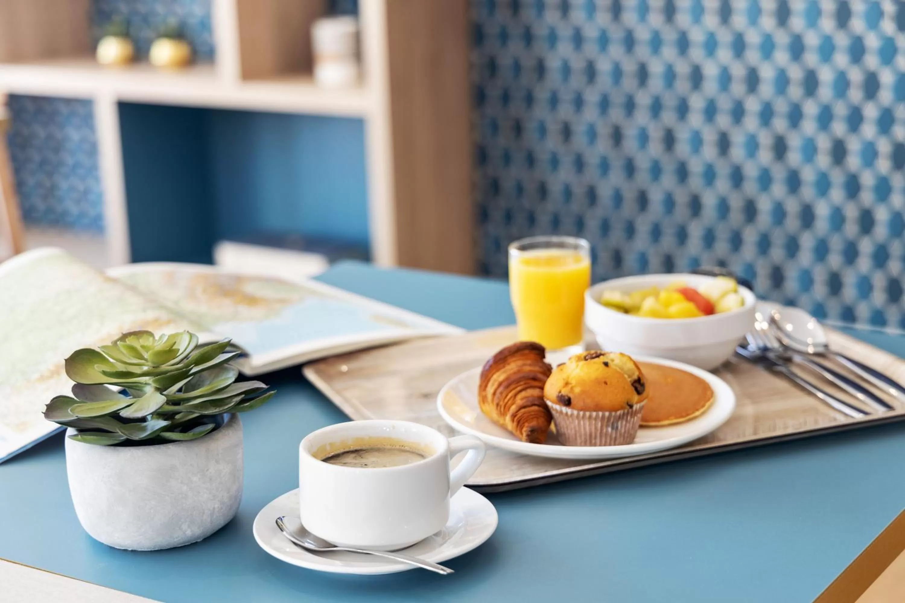 Decorative detail in Kyriad Bordeaux Nord Sainte Eulalie