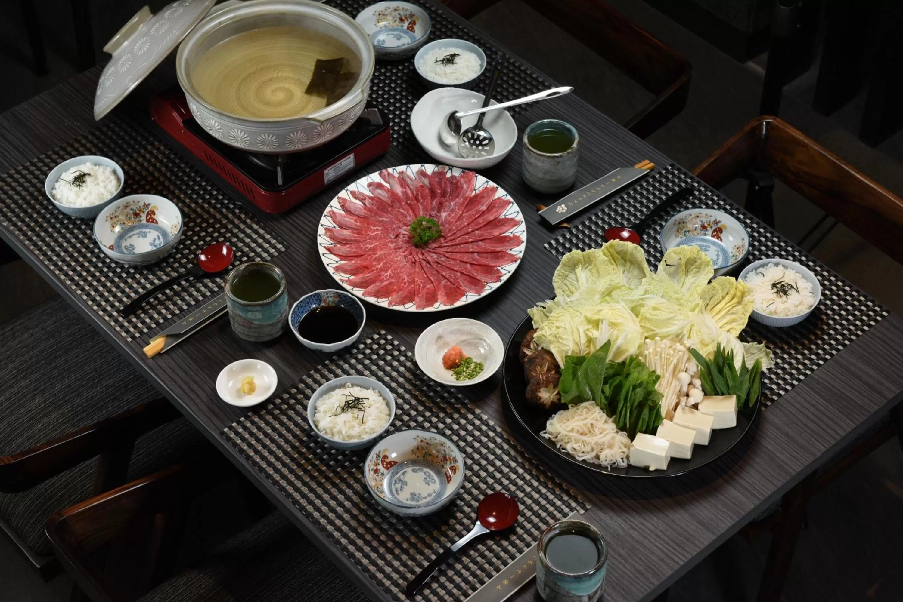 Restaurant/places to eat in Holiday Inn Cikarang Jababeka by IHG