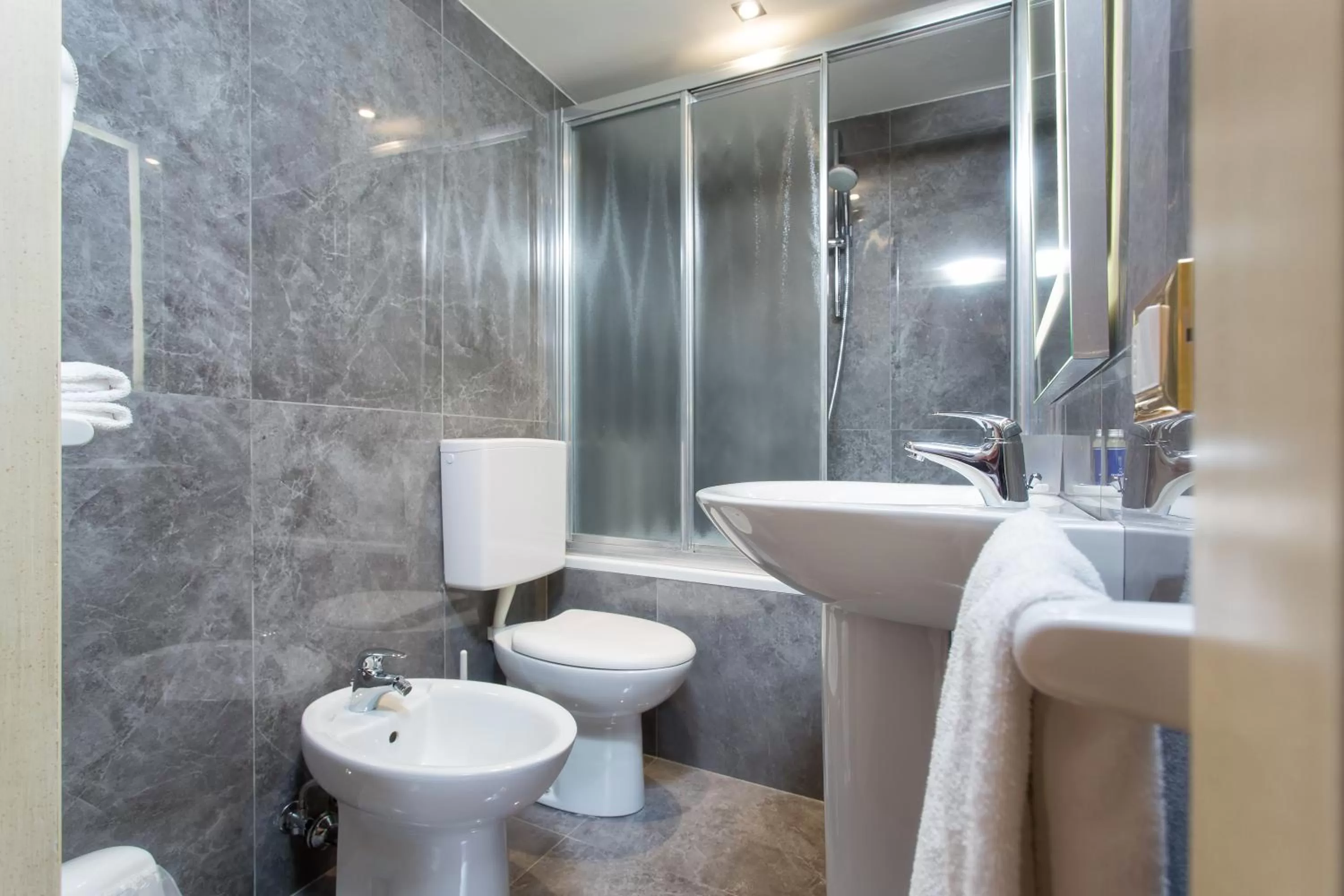 Toilet in Hotel Conterie