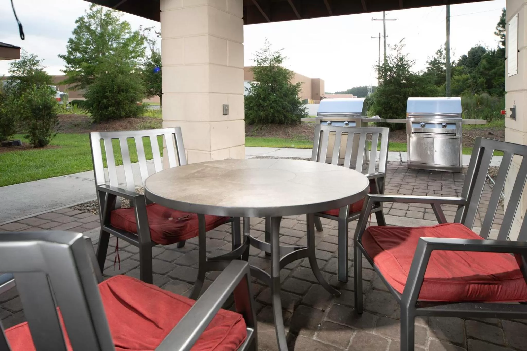 Property building in Staybridge Suites - Summerville by IHG