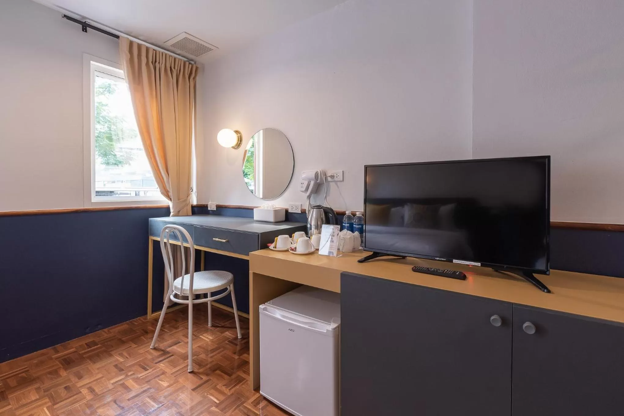 TV and multimedia in The Mellow Pillow Hotel @ Chiang Mai Gate