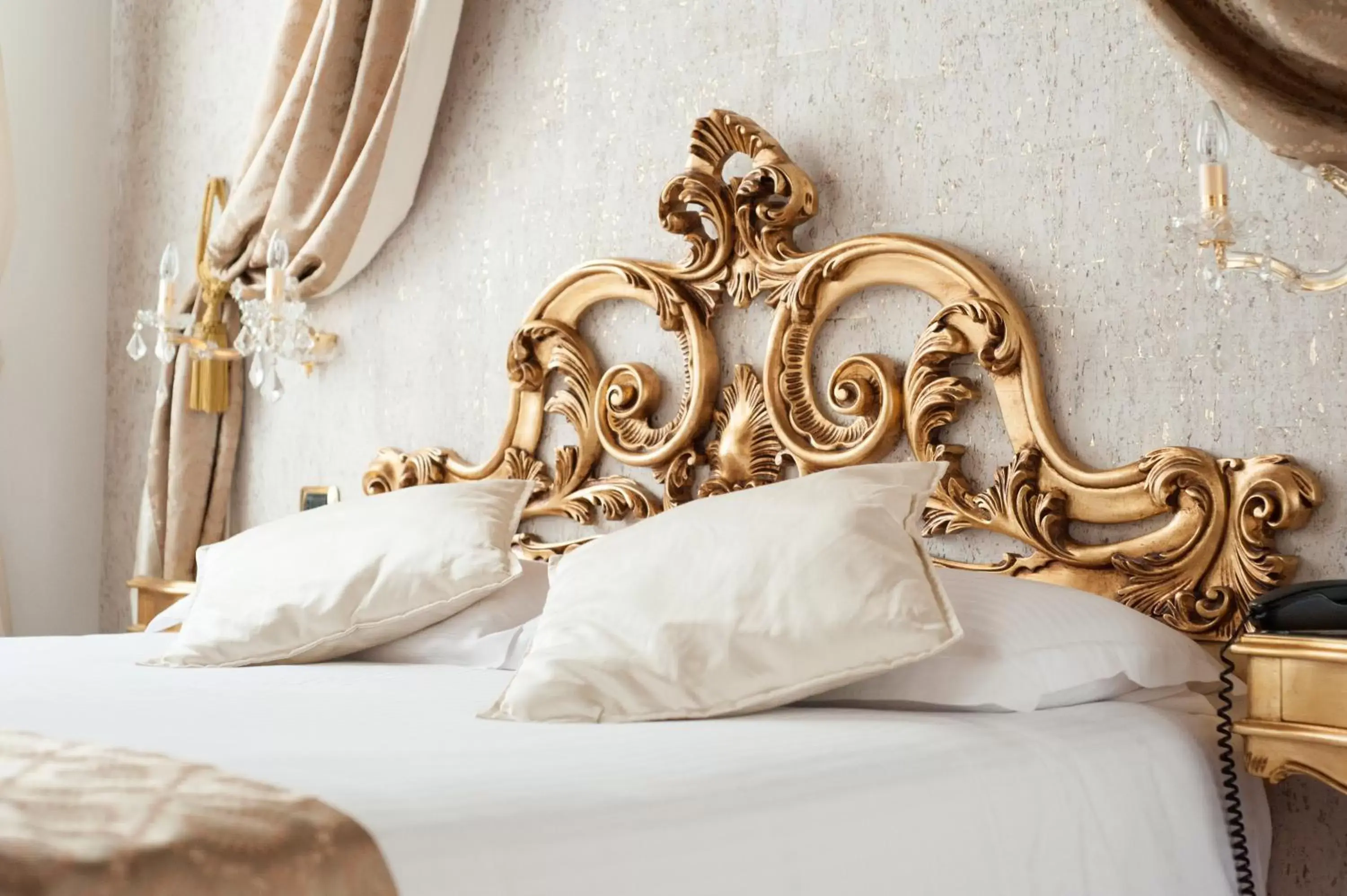 Junior Suite with Spa Bath in Villa Gasparini Junior Suite with Spa Bath in Villa Gasparini