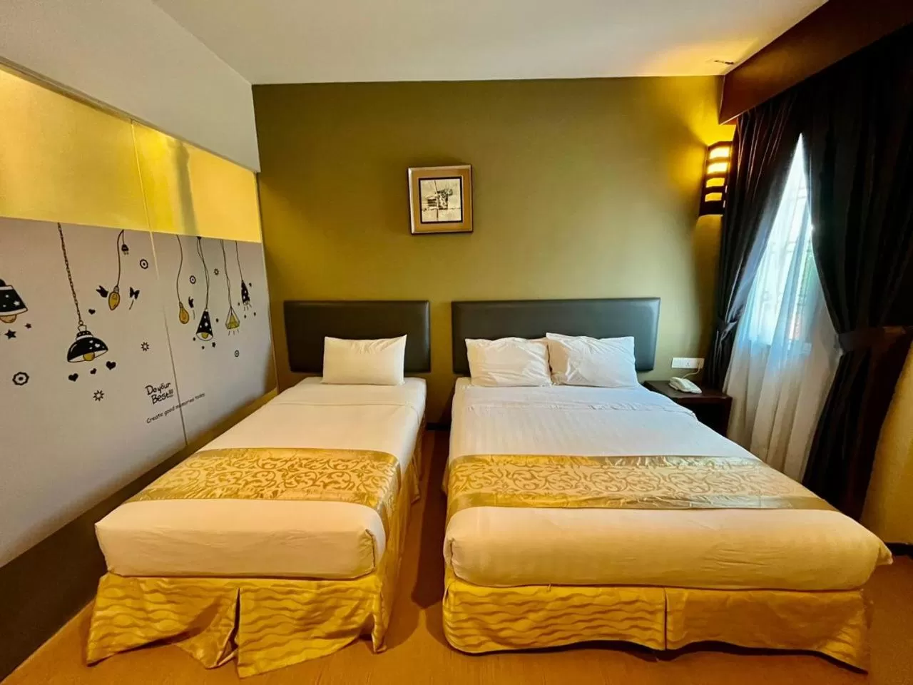 Bed in Eight Days Boutique Hotel - Impian Emas