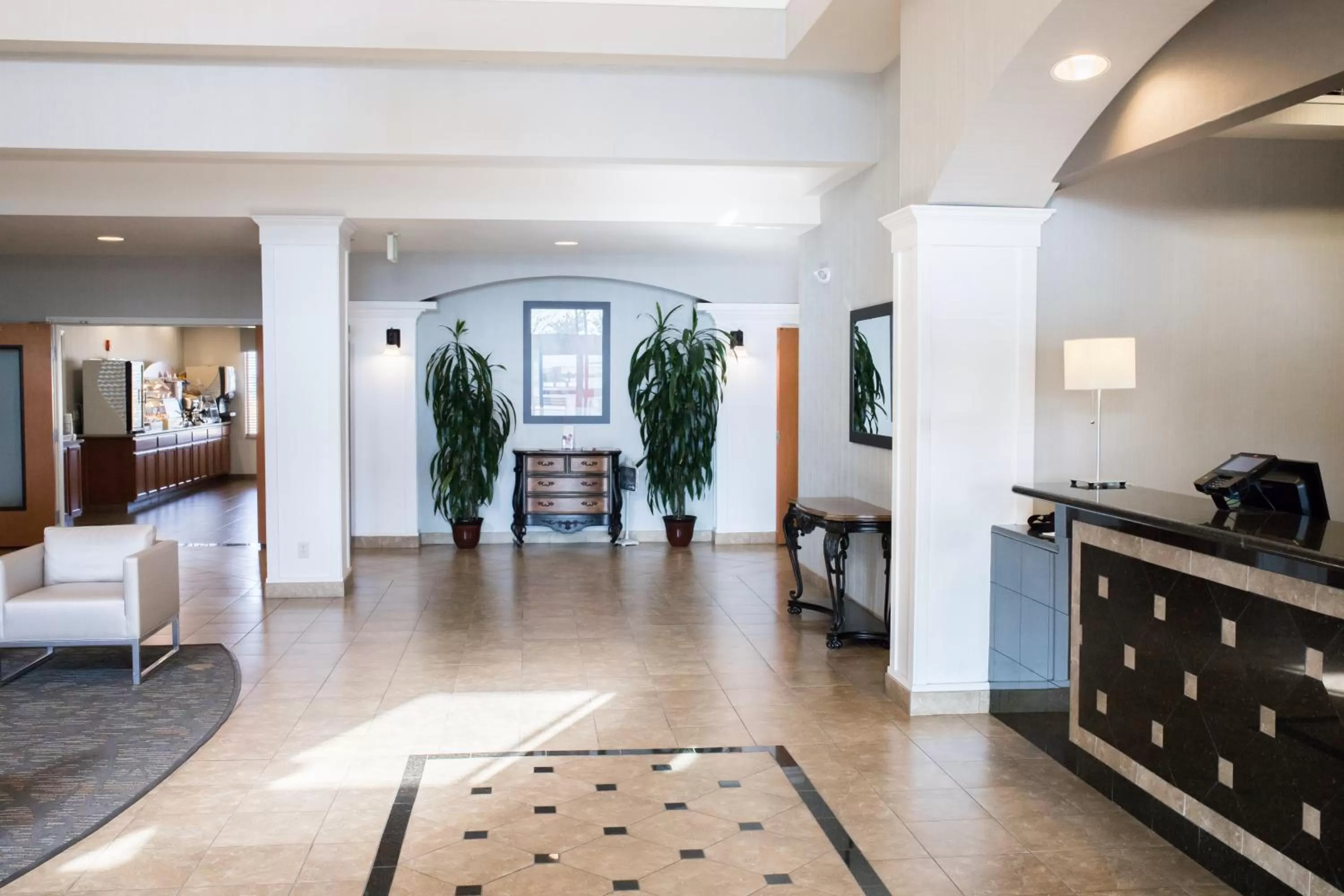 Lobby or reception in Wingate by Wyndham Moses Lake