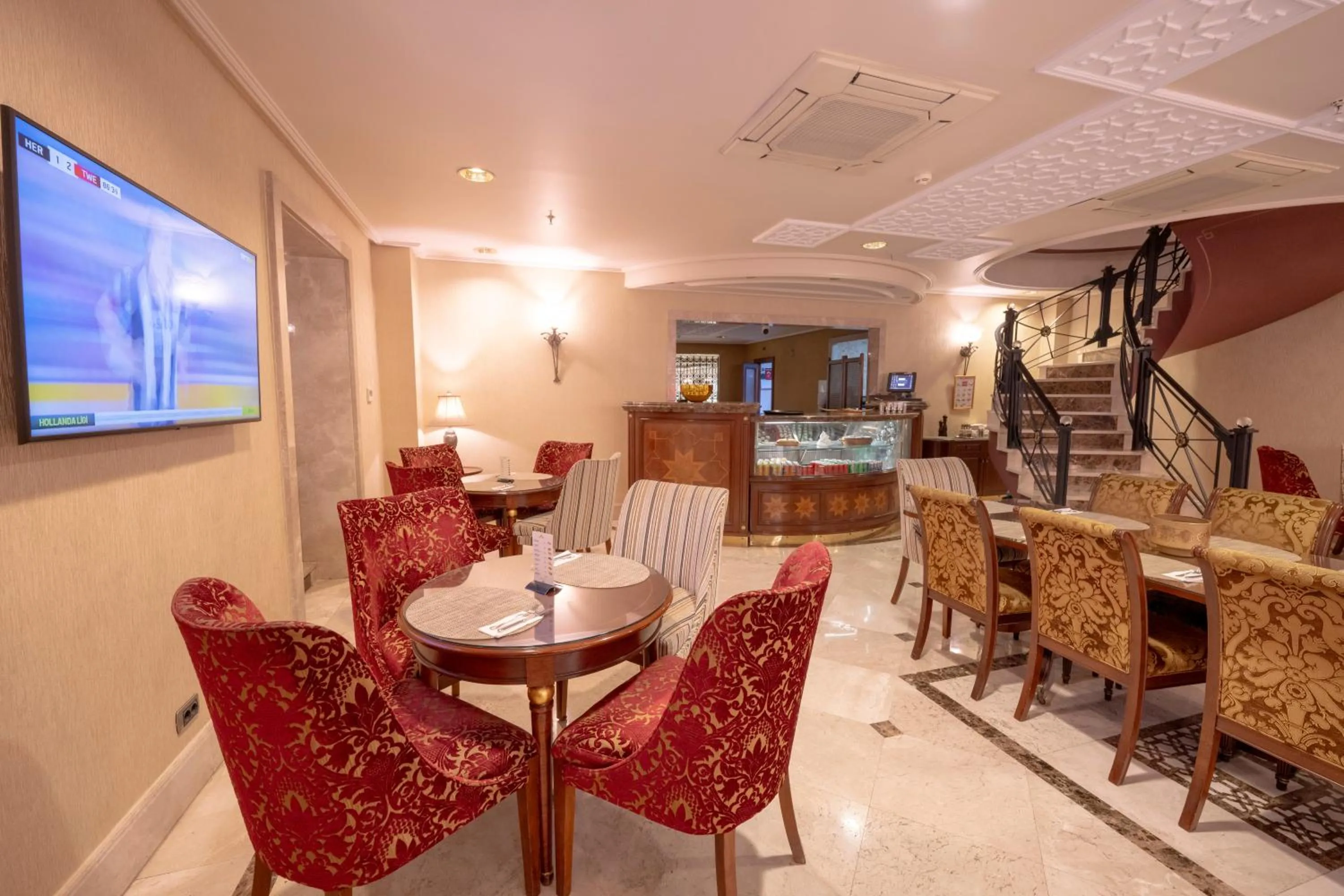 Restaurant/places to eat in The Central Palace Taksim