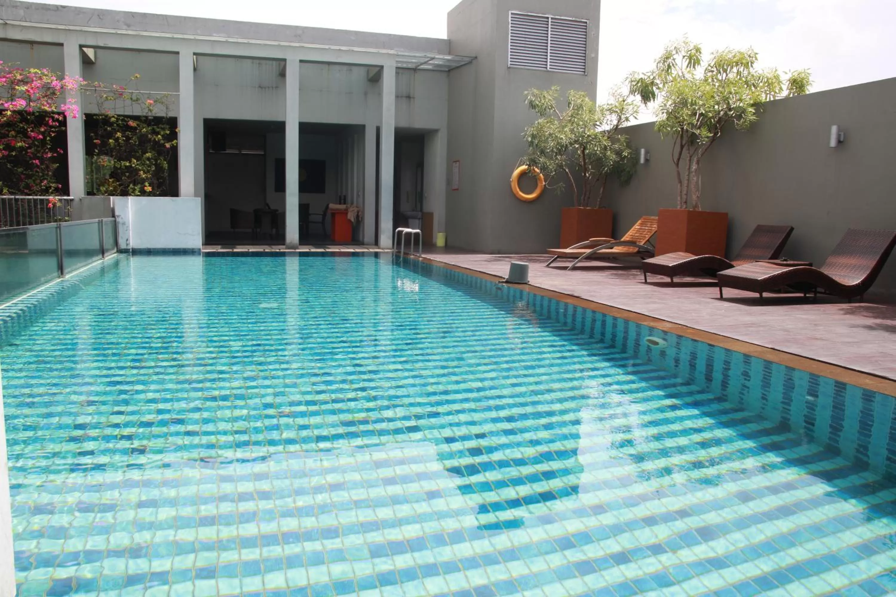 Swimming pool in Sparks Life Jakarta, ARTOTEL Curated